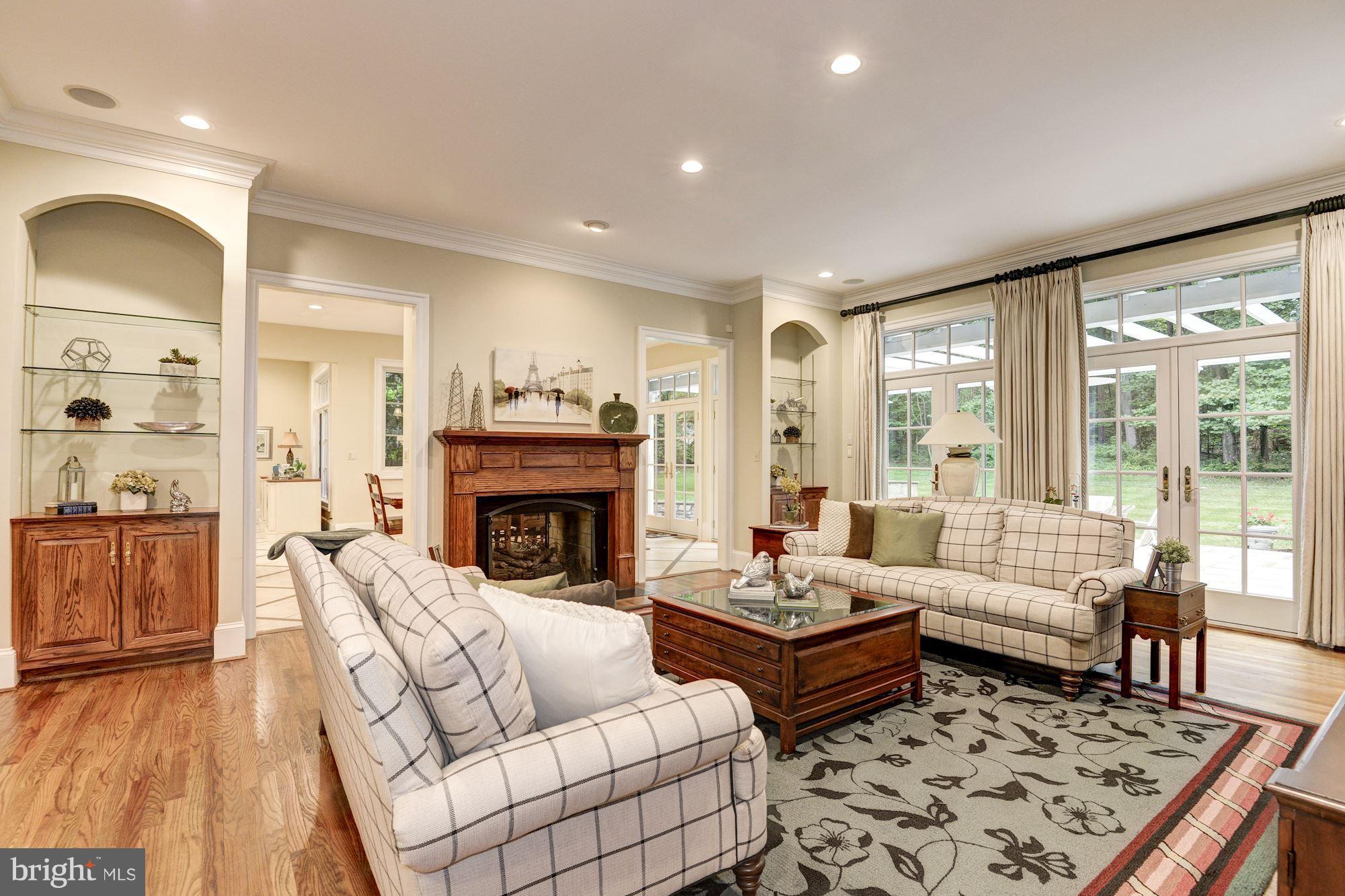 LANGLEY FOREST - Residential