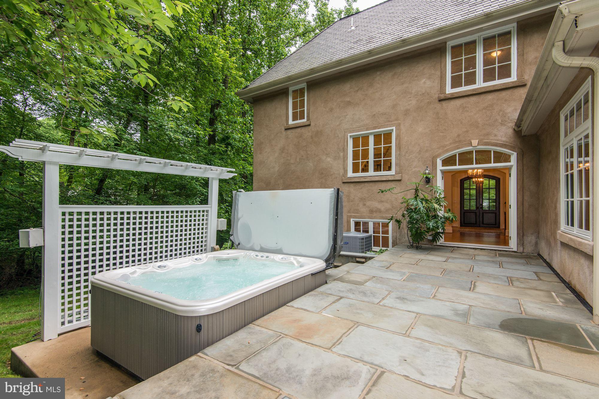 LANGLEY FOREST - Residential