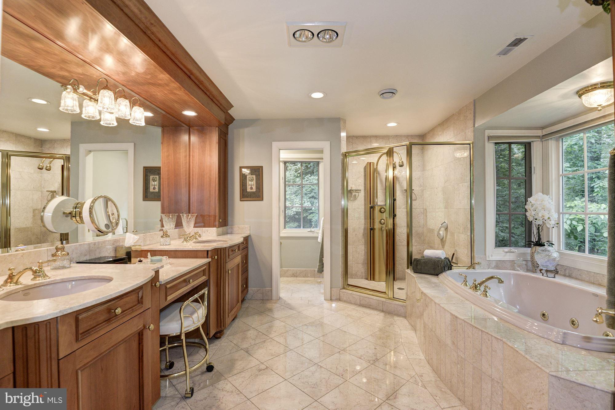 LANGLEY FOREST - Residential