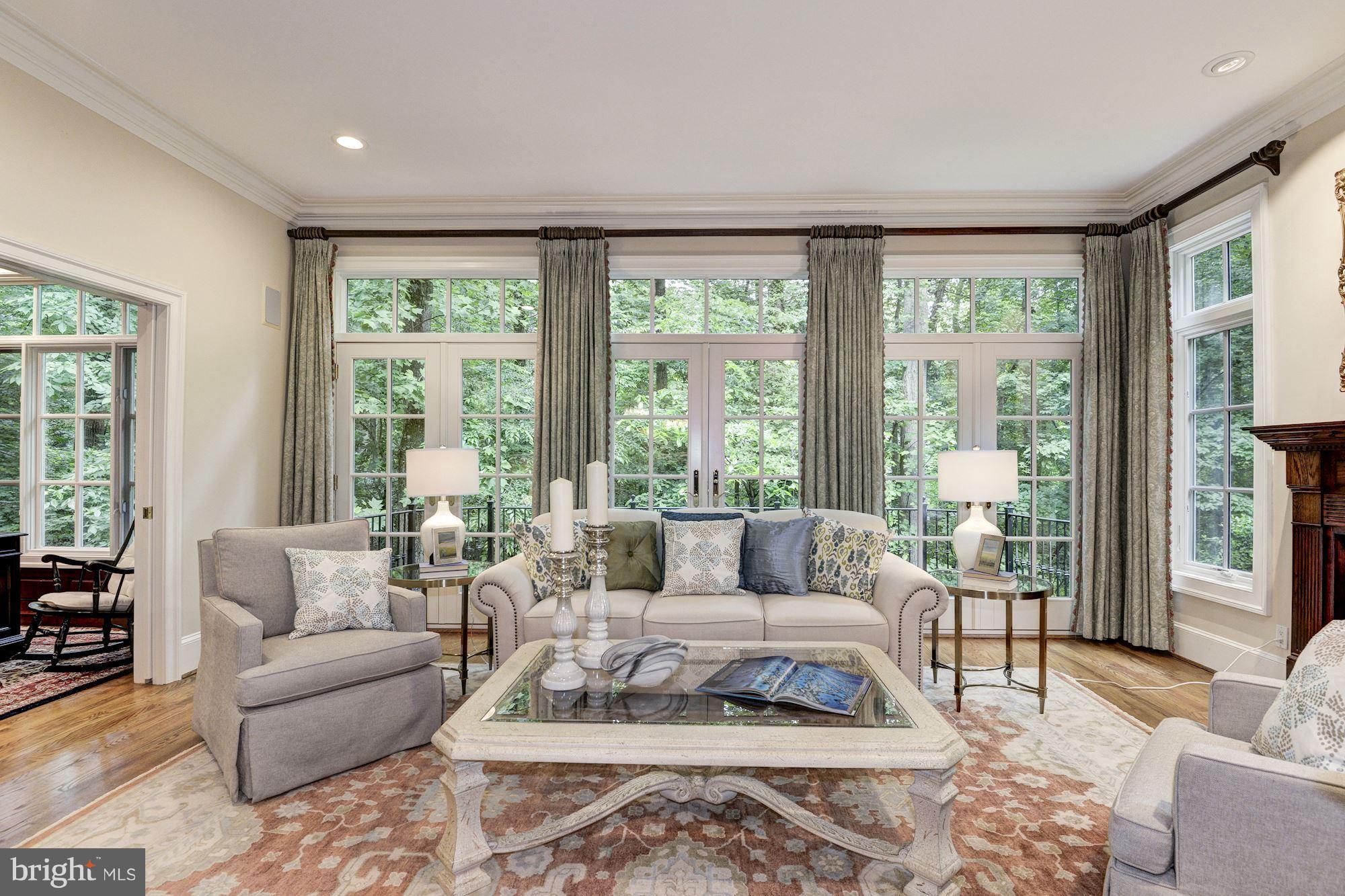 LANGLEY FOREST - Residential