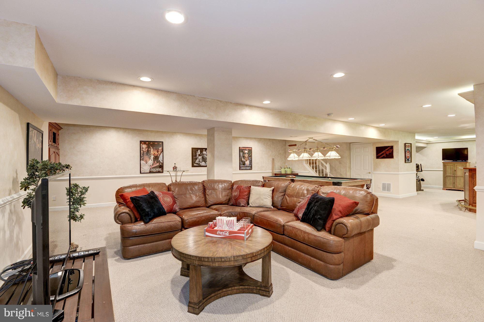 LANGLEY FOREST - Residential