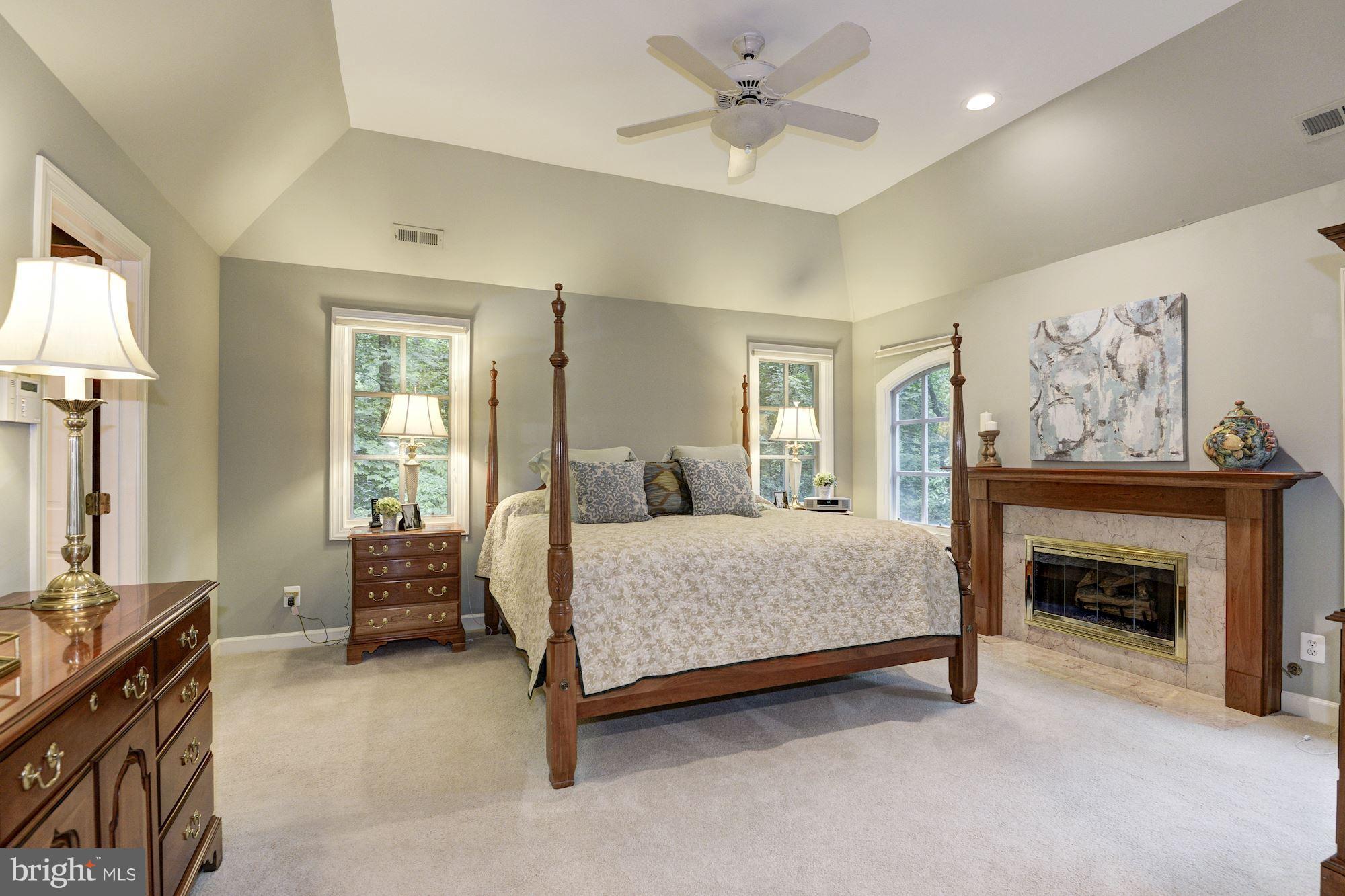 LANGLEY FOREST - Residential