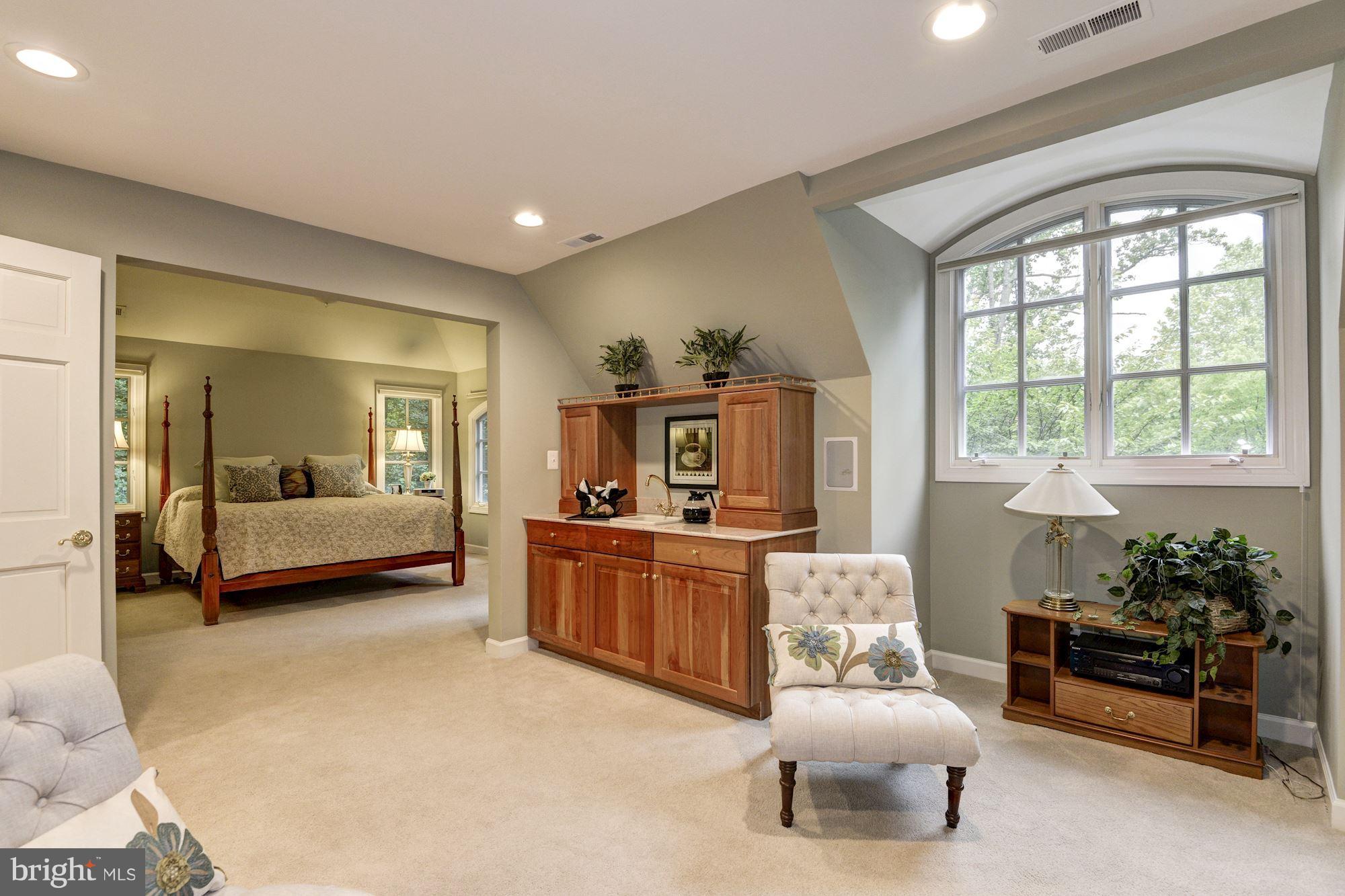 LANGLEY FOREST - Residential