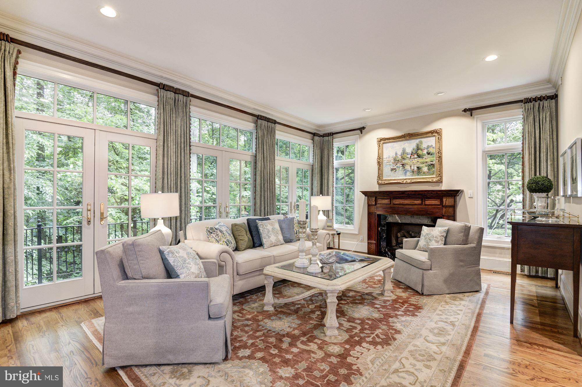 LANGLEY FOREST - Residential