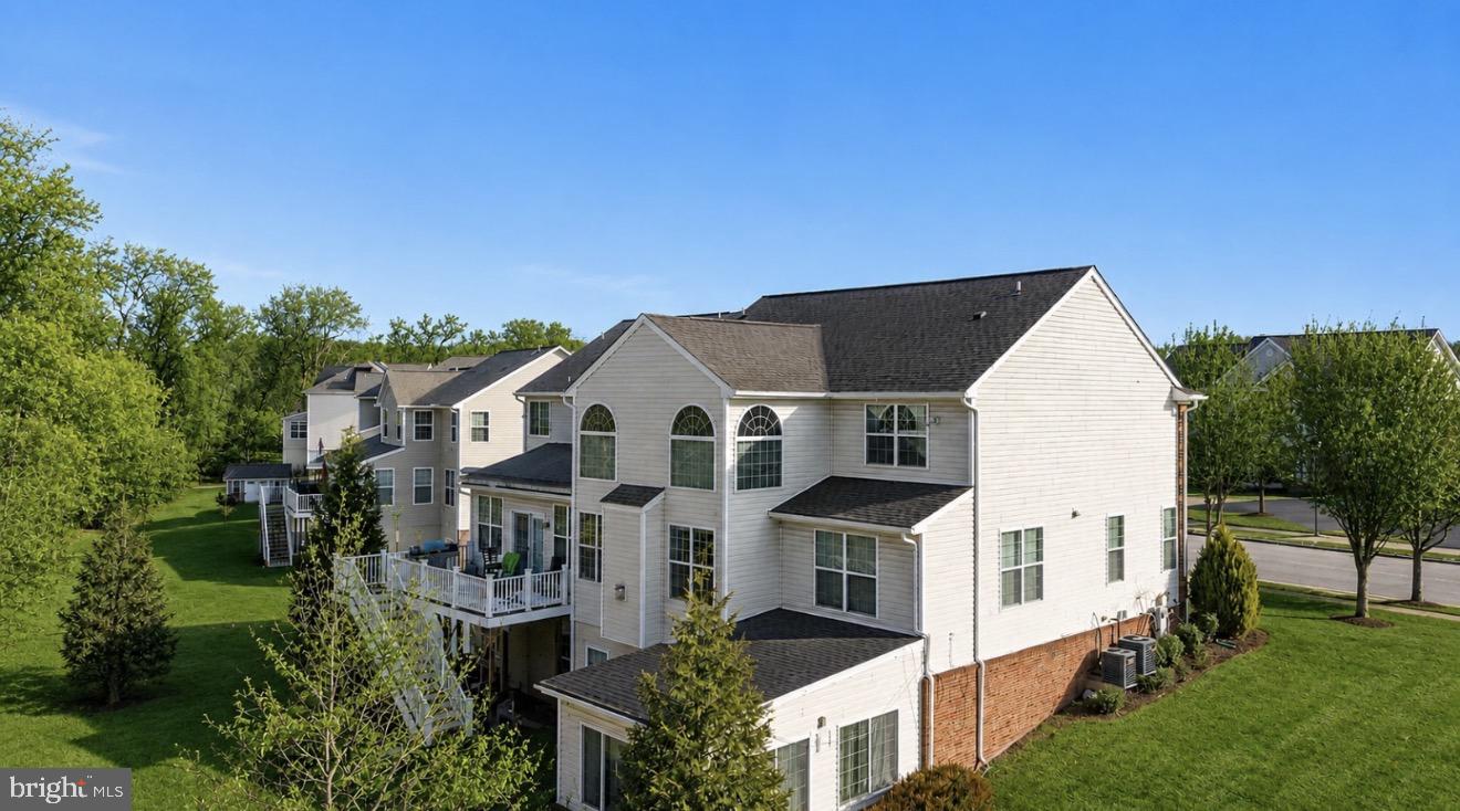321 RADIANT COURT