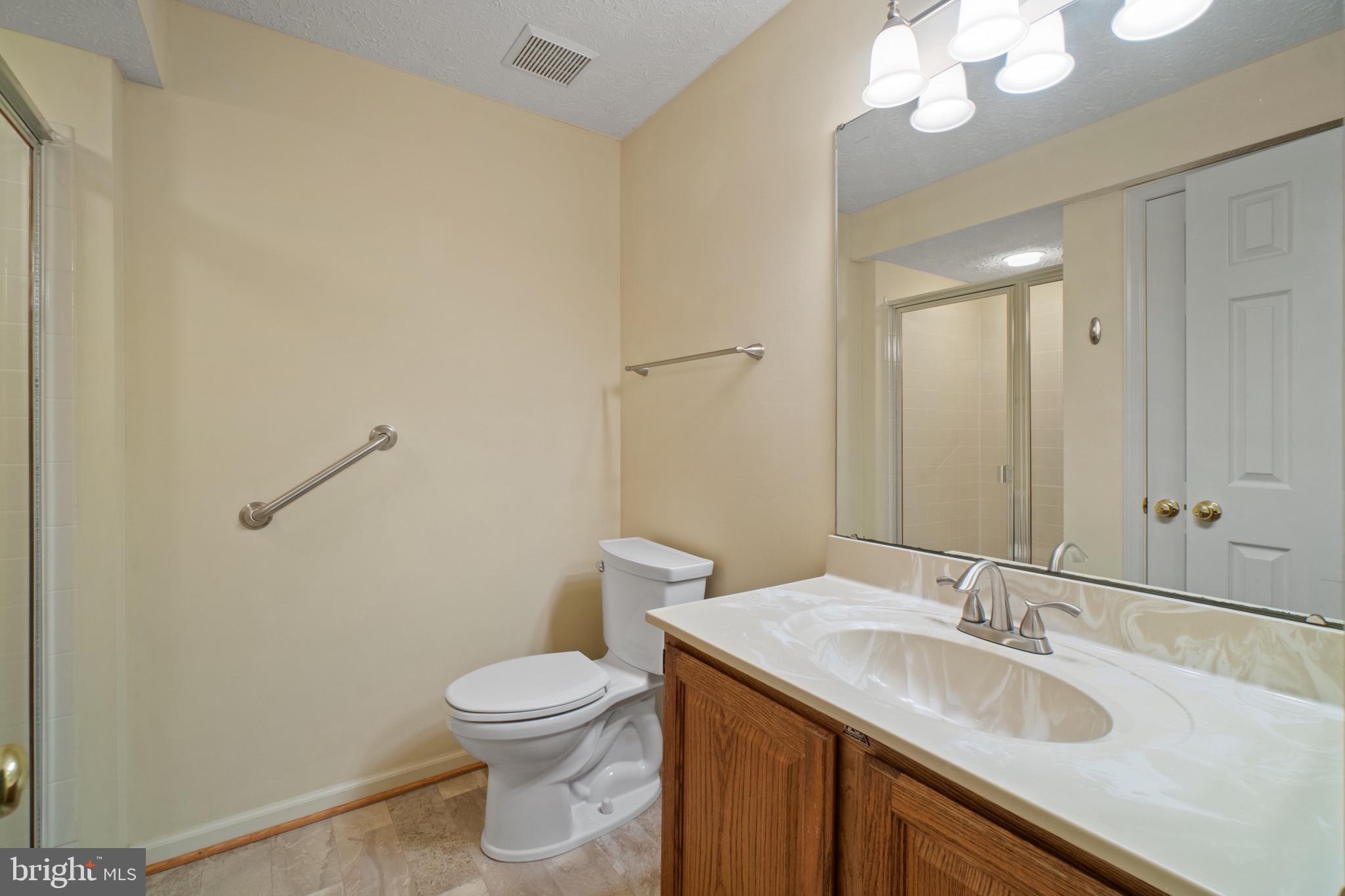 SEVEN OAKS - Residential