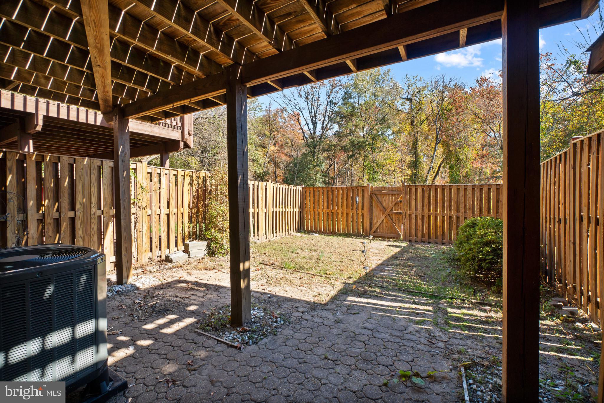 SEVEN OAKS - Residential