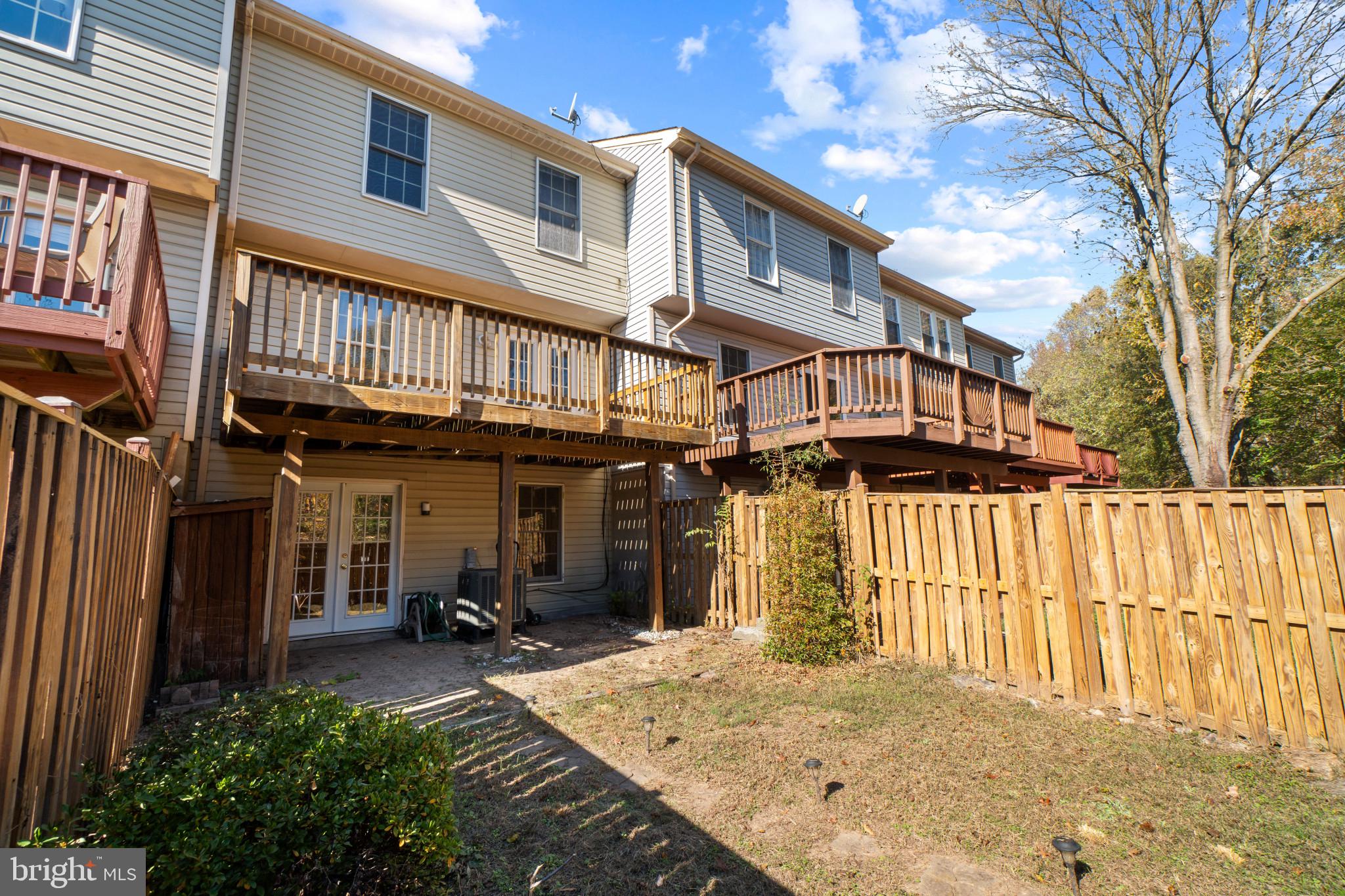 SEVEN OAKS - Residential