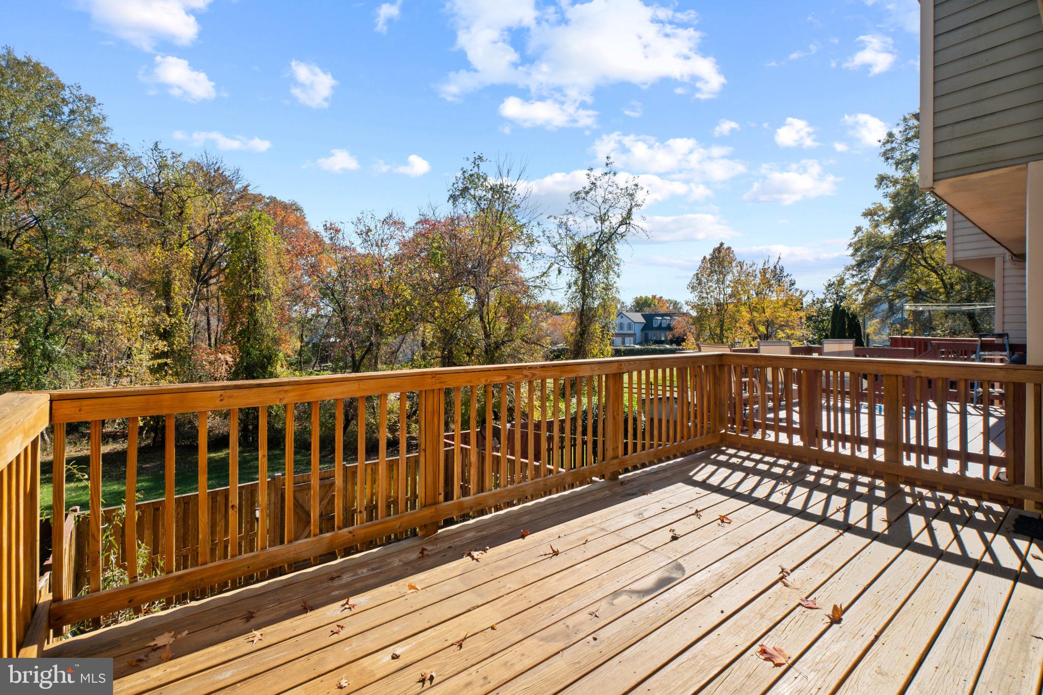 SEVEN OAKS - Residential