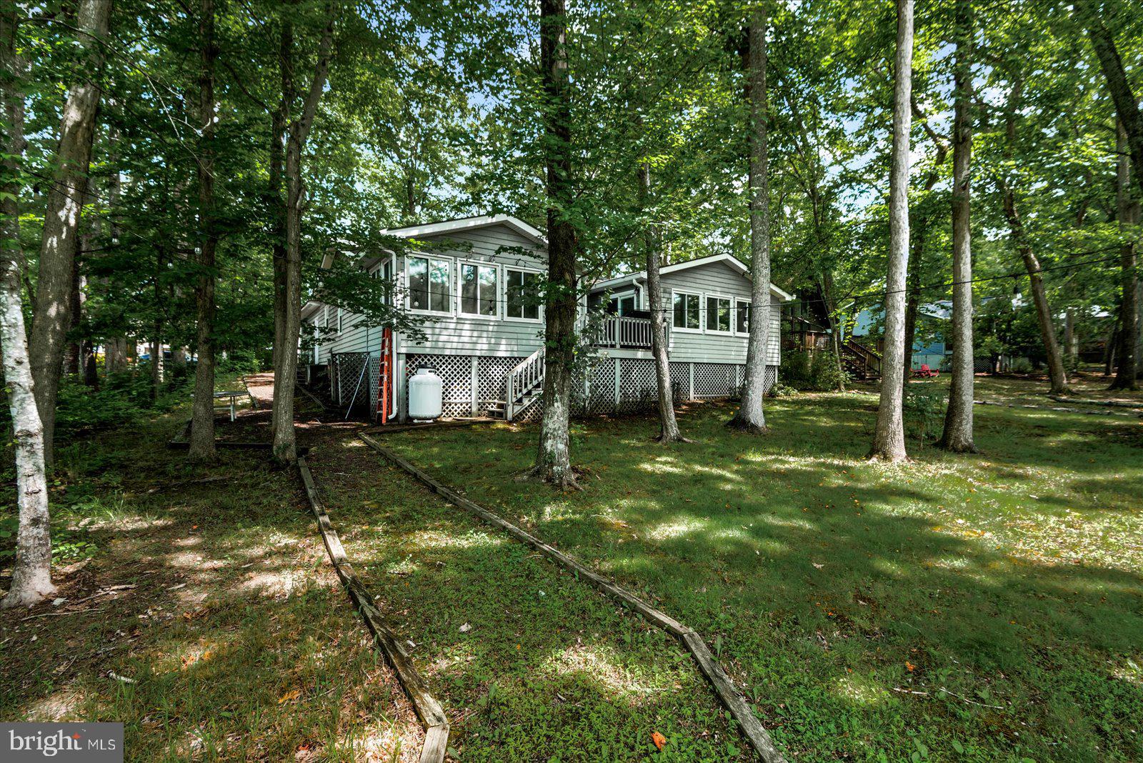 LAKE OF THE WOODS - Residential Lease