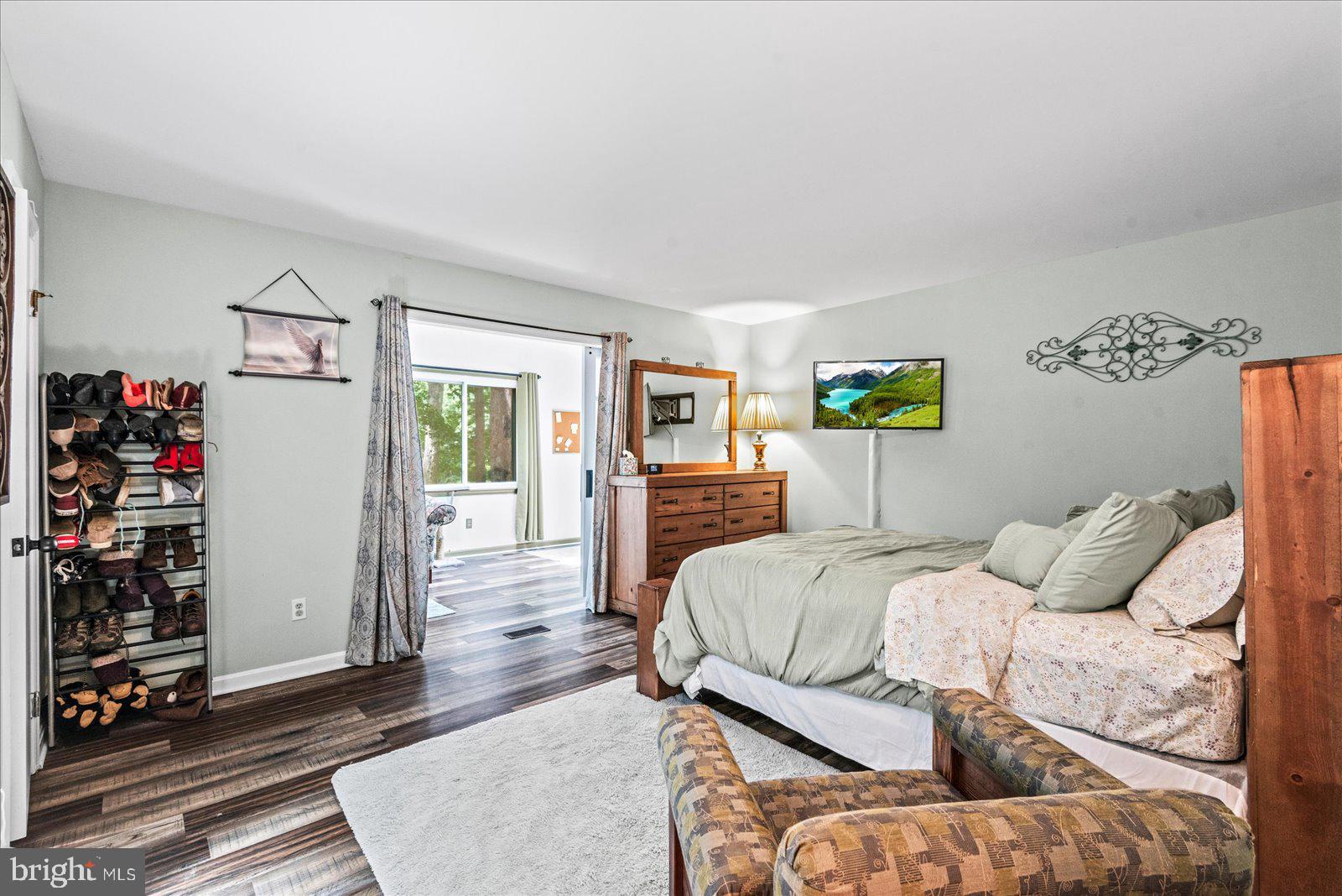 LAKE OF THE WOODS - Residential Lease