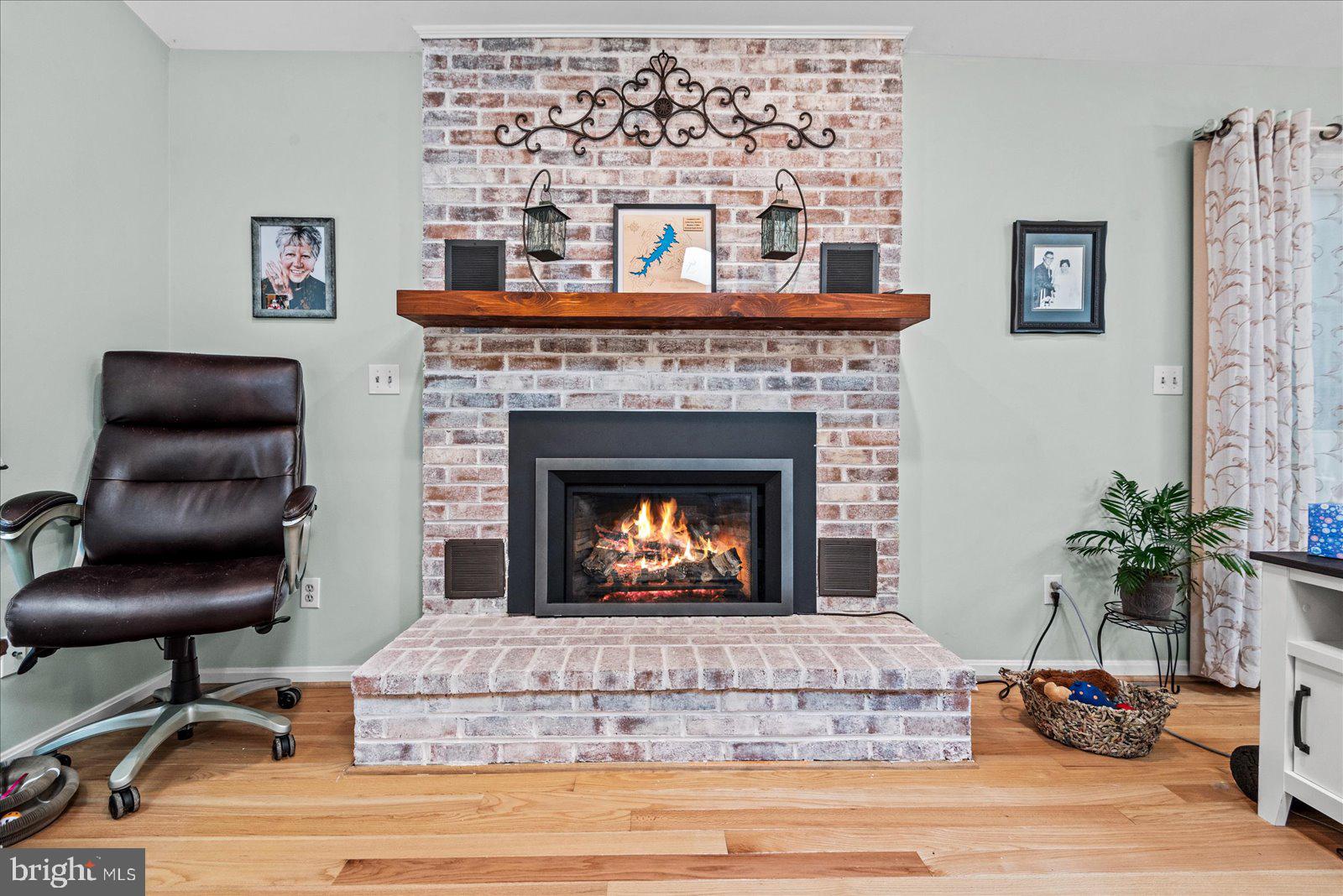 LAKE OF THE WOODS - Residential Lease