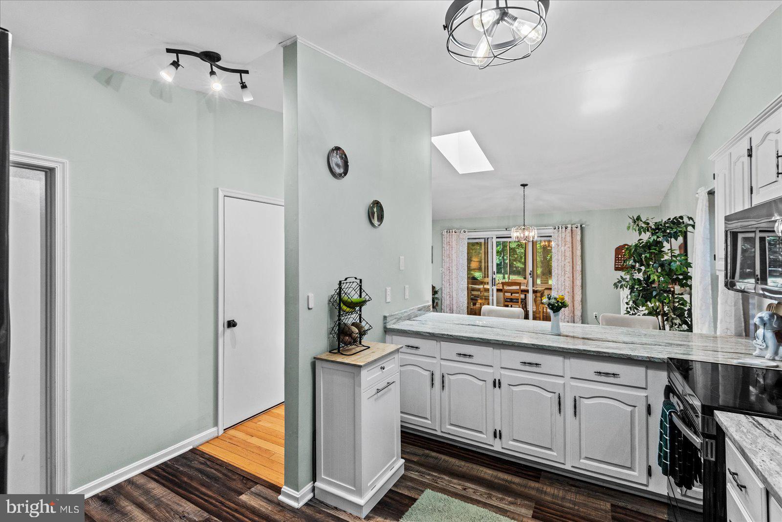 LAKE OF THE WOODS - Residential Lease