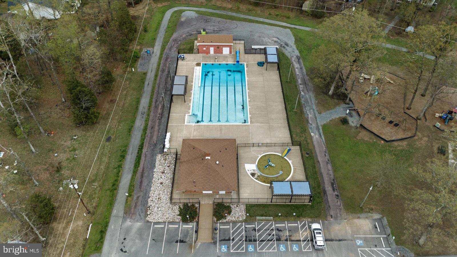 LAKE OF THE WOODS - Residential Lease