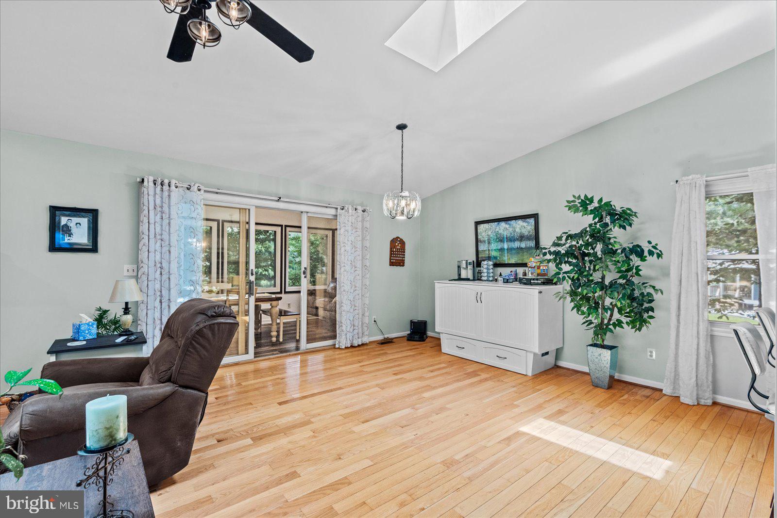 LAKE OF THE WOODS - Residential Lease