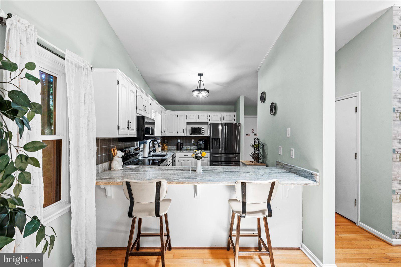 LAKE OF THE WOODS - Residential Lease