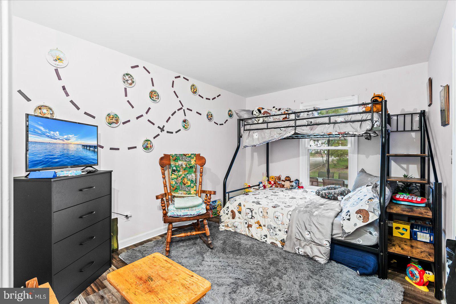 LAKE OF THE WOODS - Residential Lease