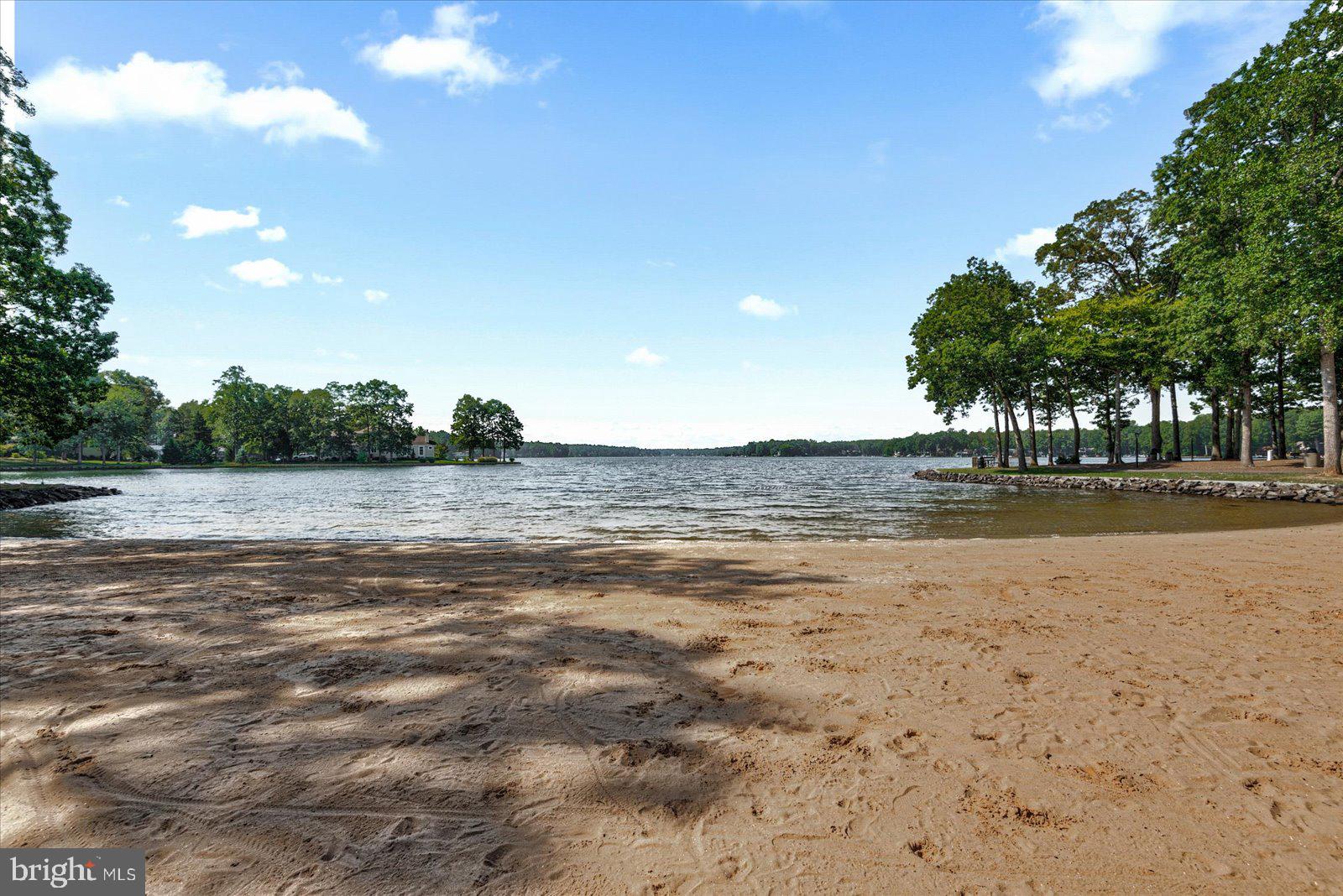 LAKE OF THE WOODS - Residential Lease