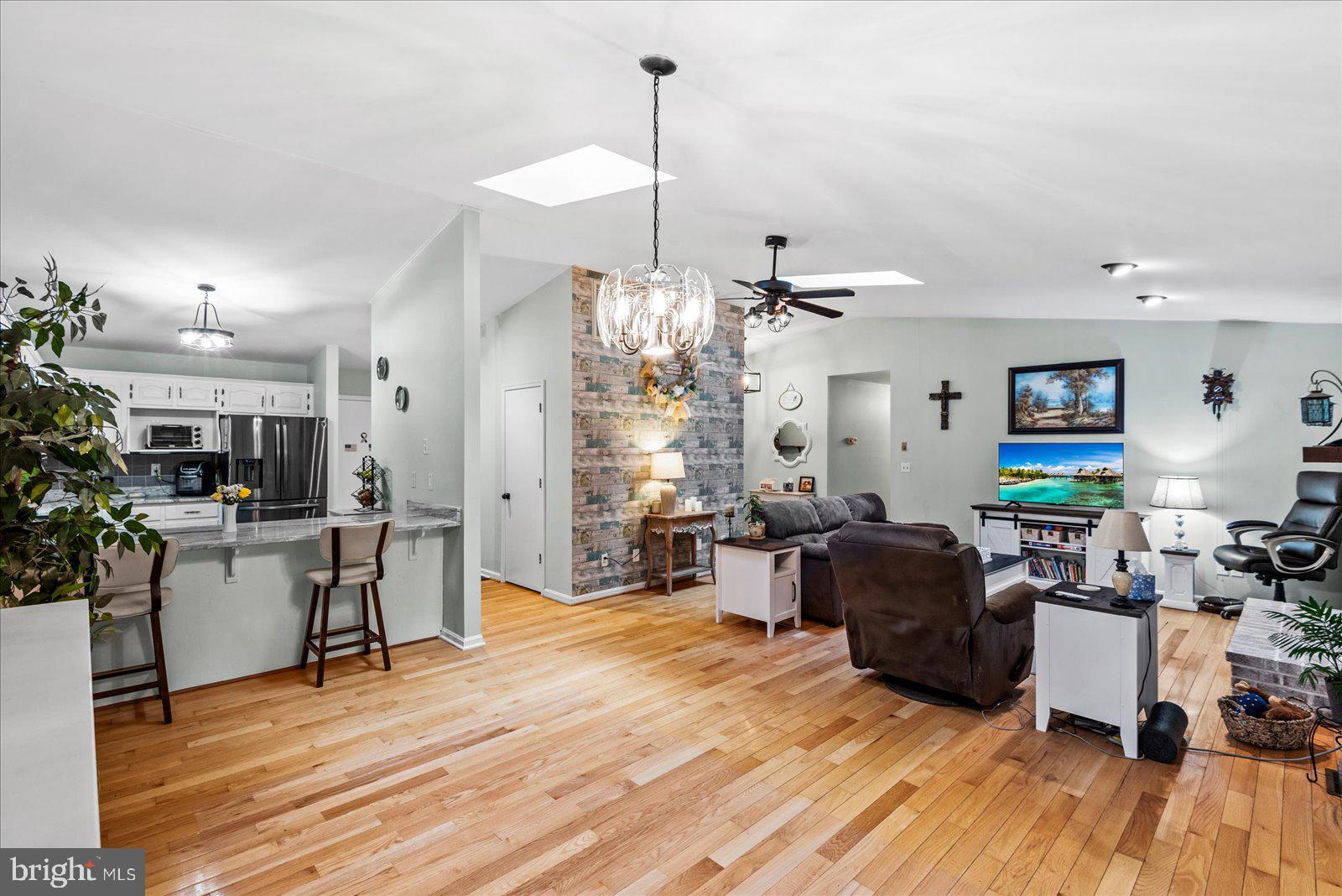 LAKE OF THE WOODS - Residential Lease