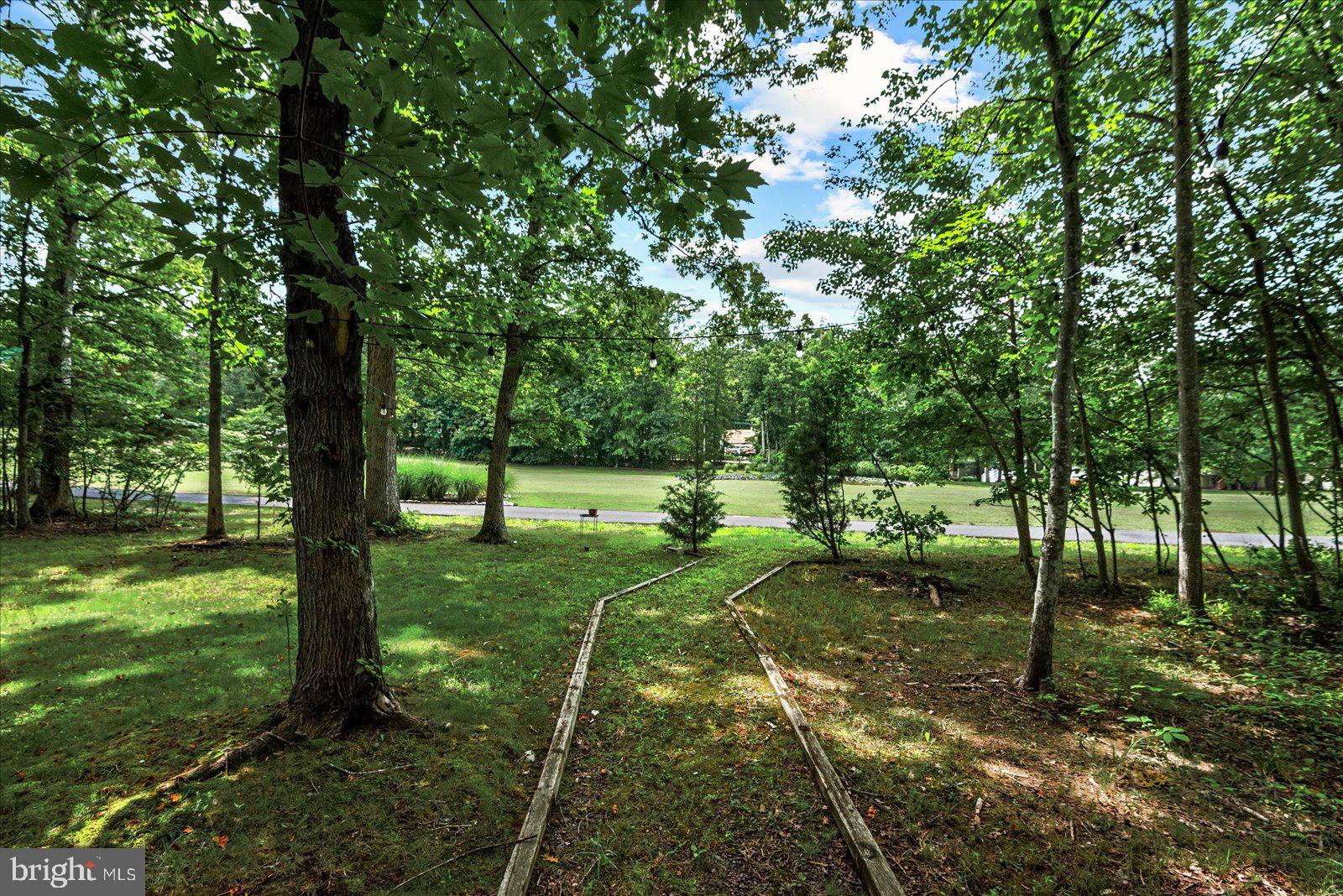 LAKE OF THE WOODS - Residential Lease