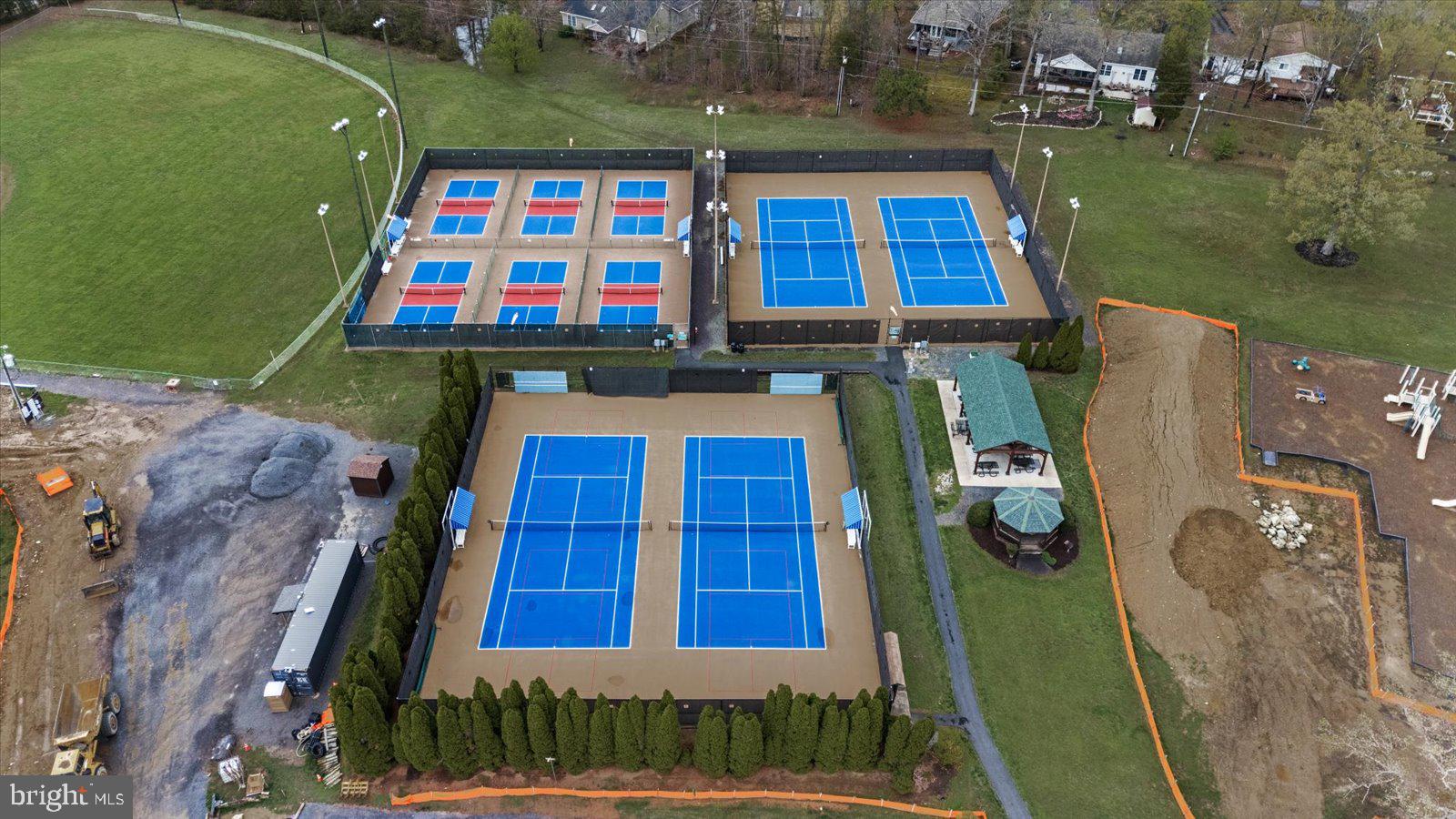 LAKE OF THE WOODS - Residential Lease