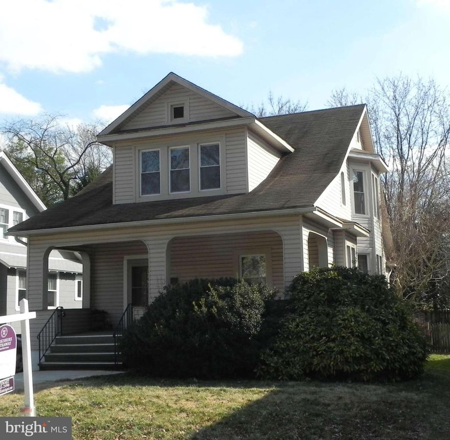 **WATCH VIRTUAL TOUR** True 4BR w/4 full baths!  Flexible floor plan. 9' ceilings on first floor. First floor bedroom w/full bath.  Large kitchen w/table space. Family room/den. Nice master w/new tile bath (jetted soaking tub+shower) & walk-in closet. 2 additional BRs+hall bath. Clubroom+bath in LL. Replacement windows. Central air. Driveway parking. Walk to Herring Run Park/Lake Montebello.