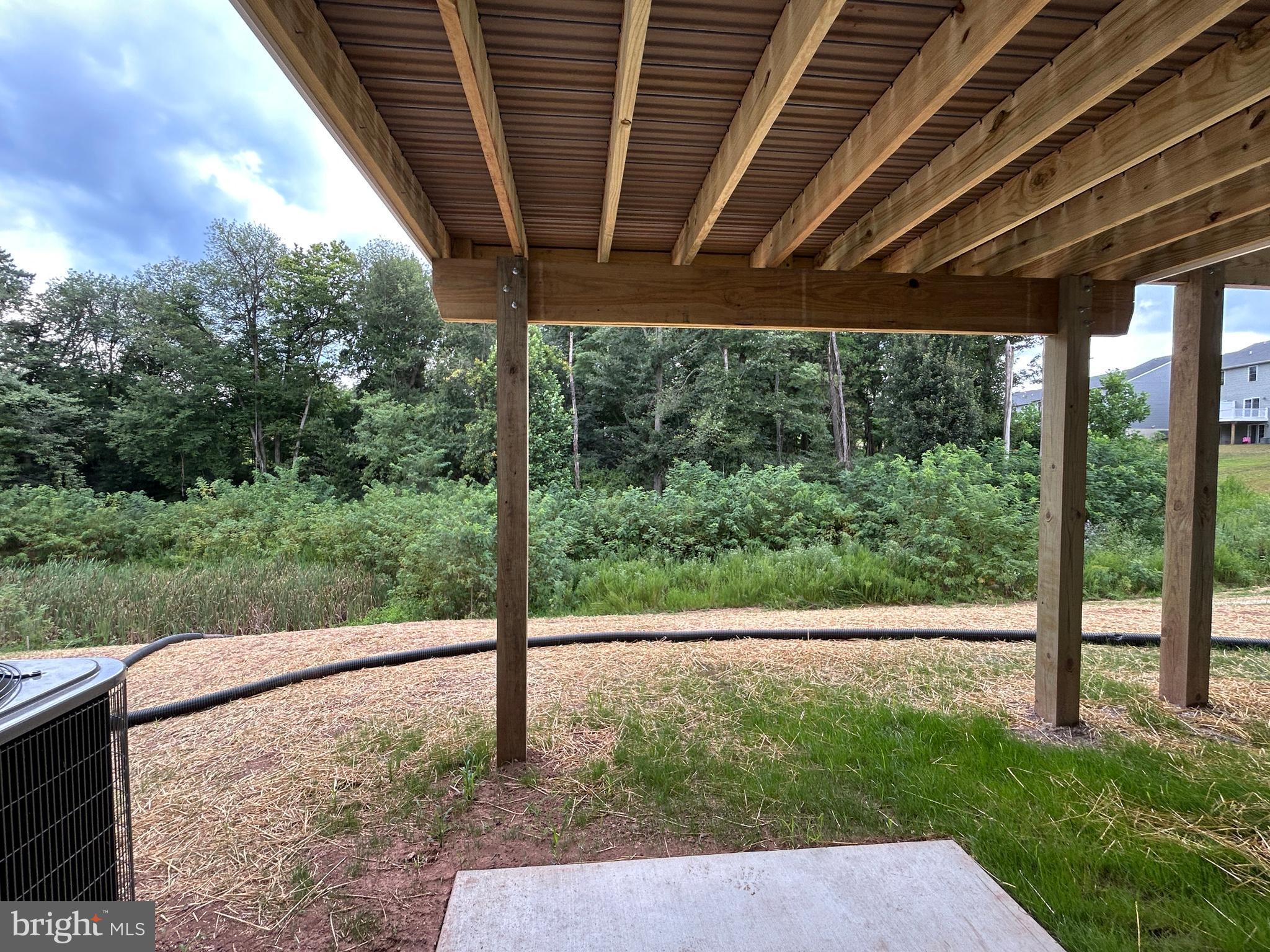 WOODLAND HILLS - Residential