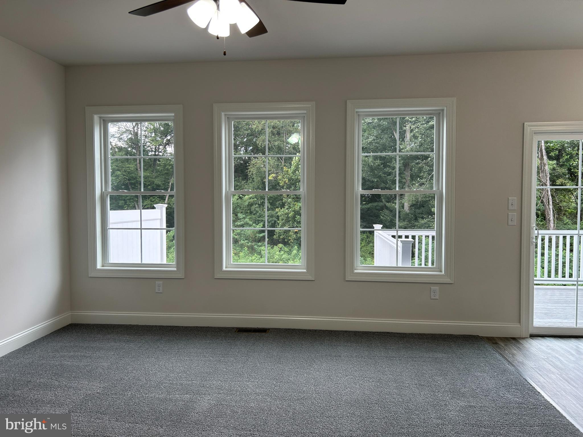 WOODLAND HILLS - Residential