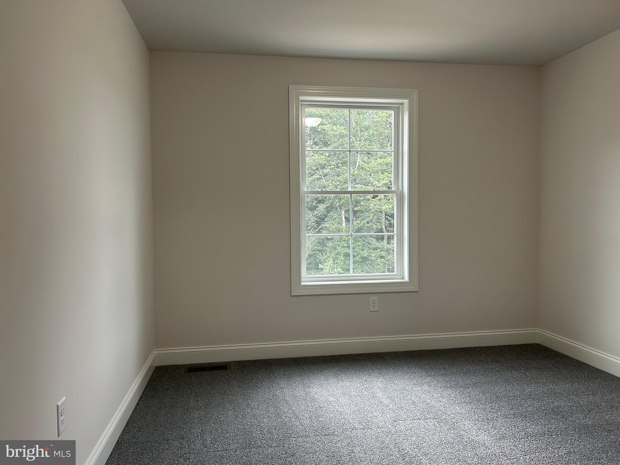 WOODLAND HILLS - Residential