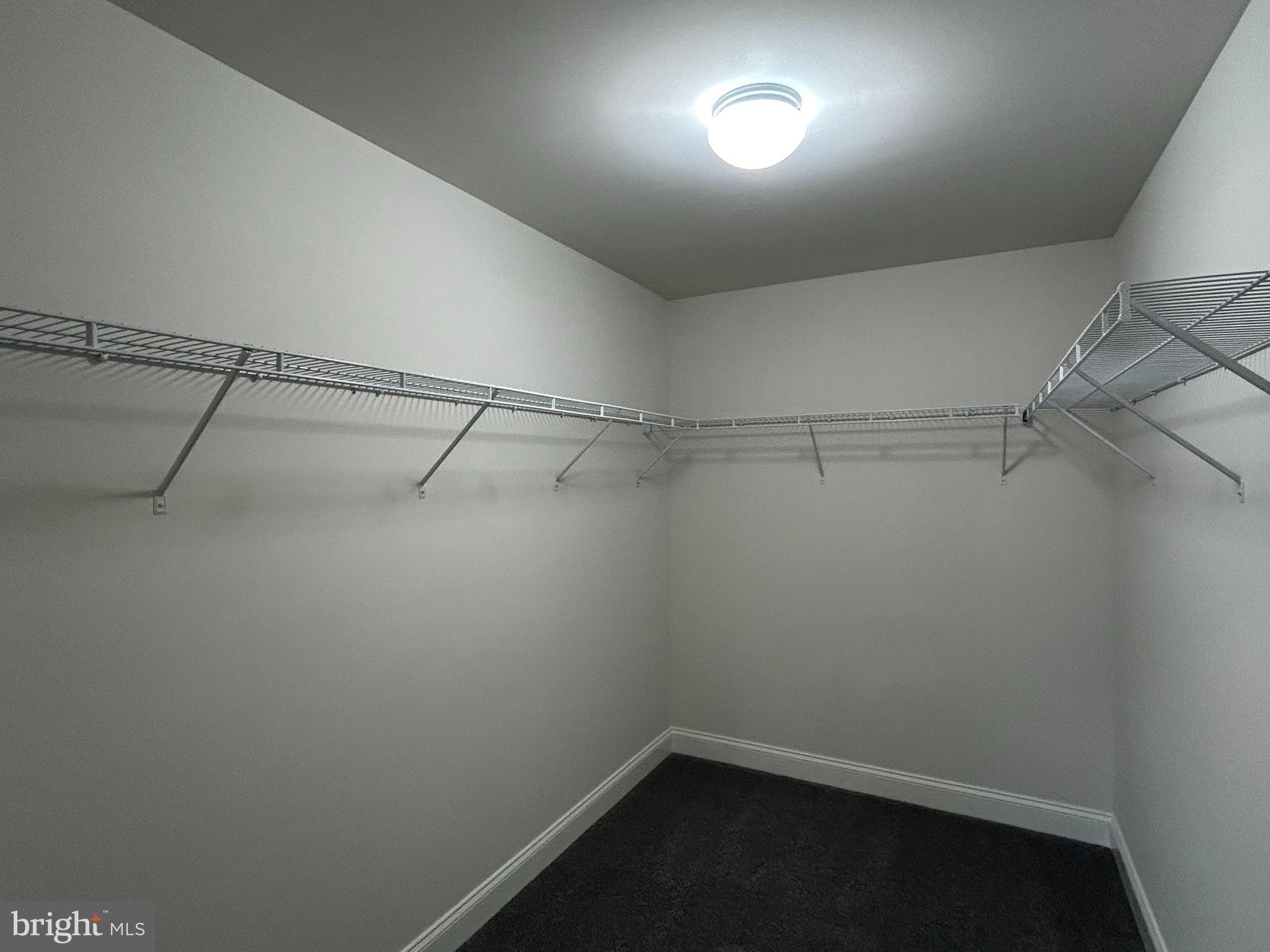 WOODLAND HILLS - Residential