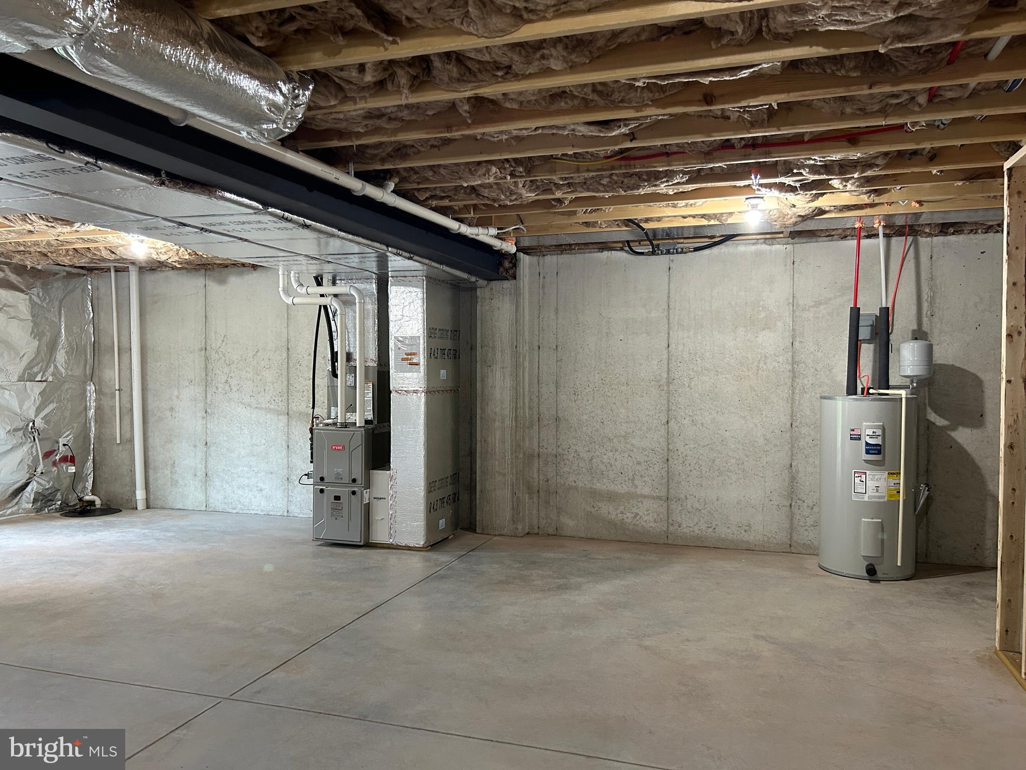 WOODLAND HILLS - Residential