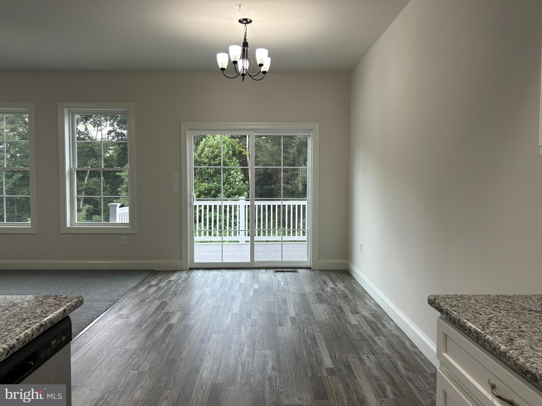 WOODLAND HILLS - Residential