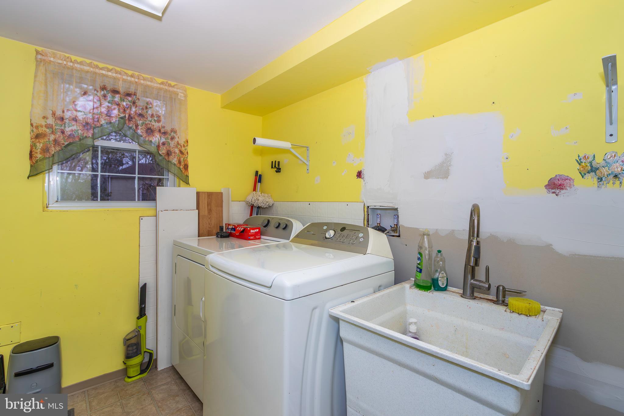 DALE CITY - Residential