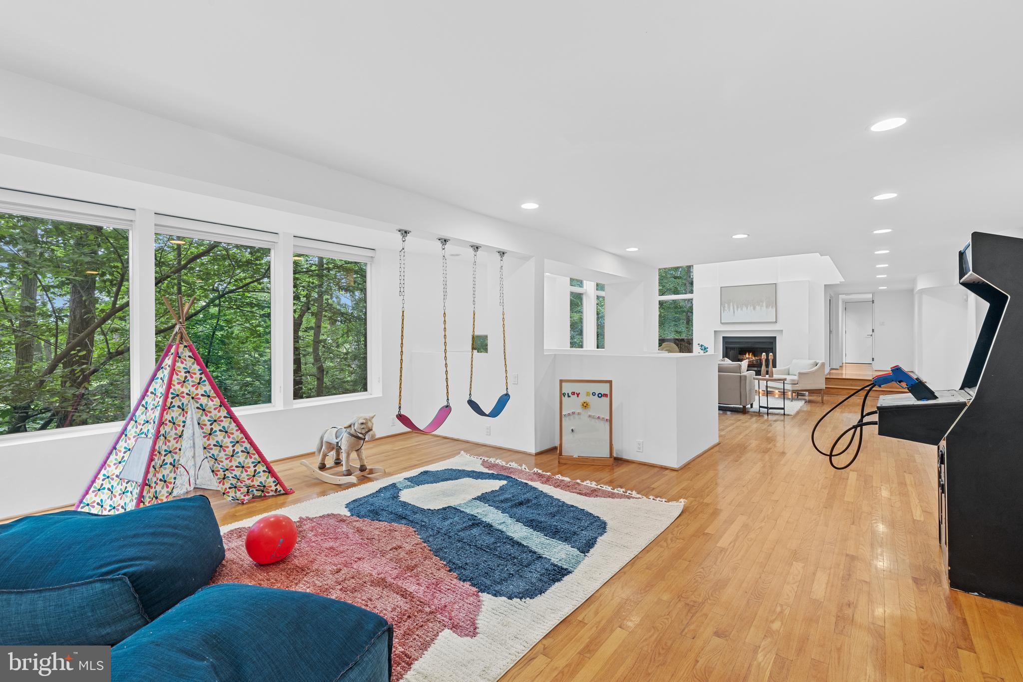 GARDEN VIEW - Residential