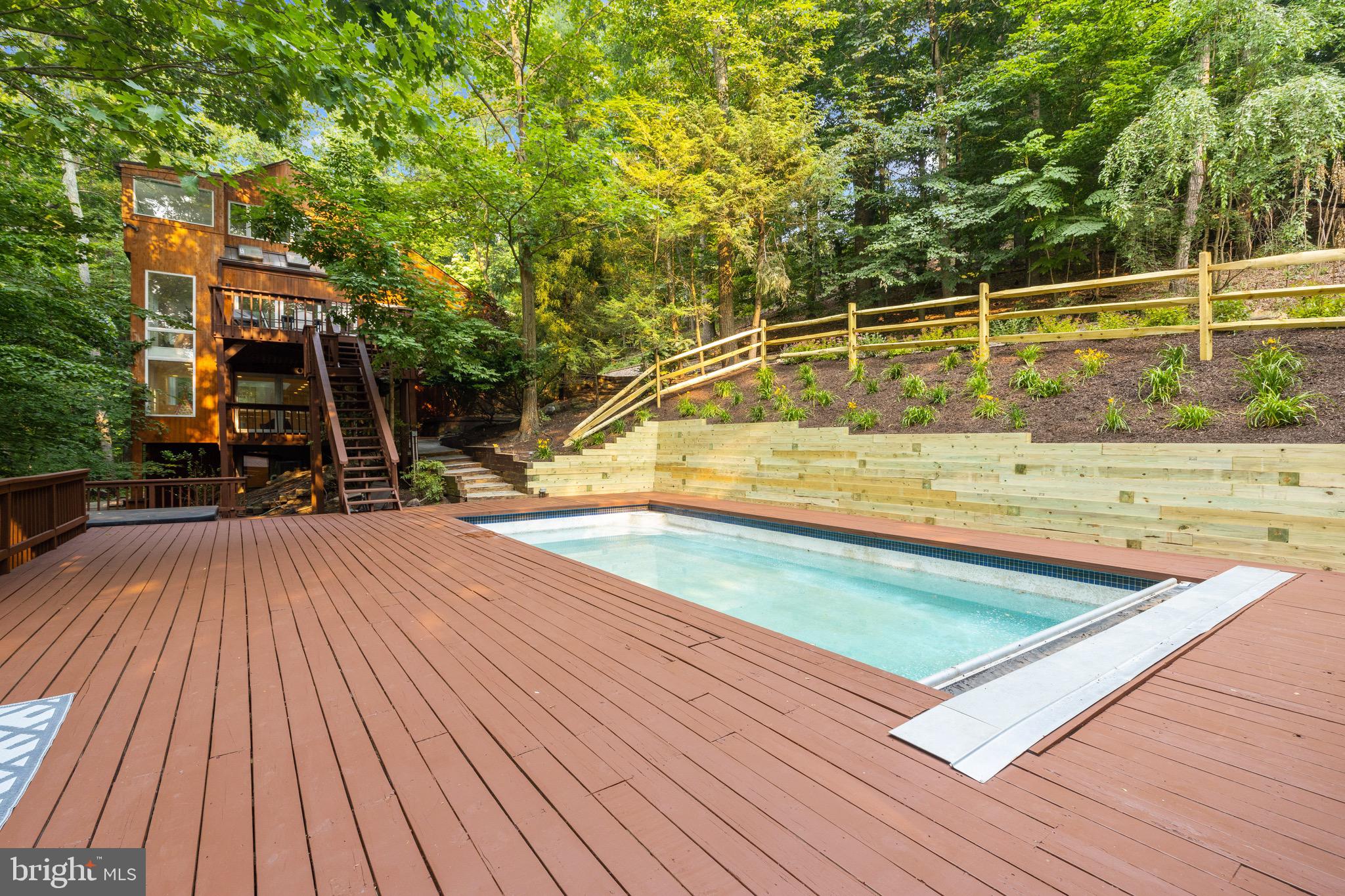 GARDEN VIEW - Residential