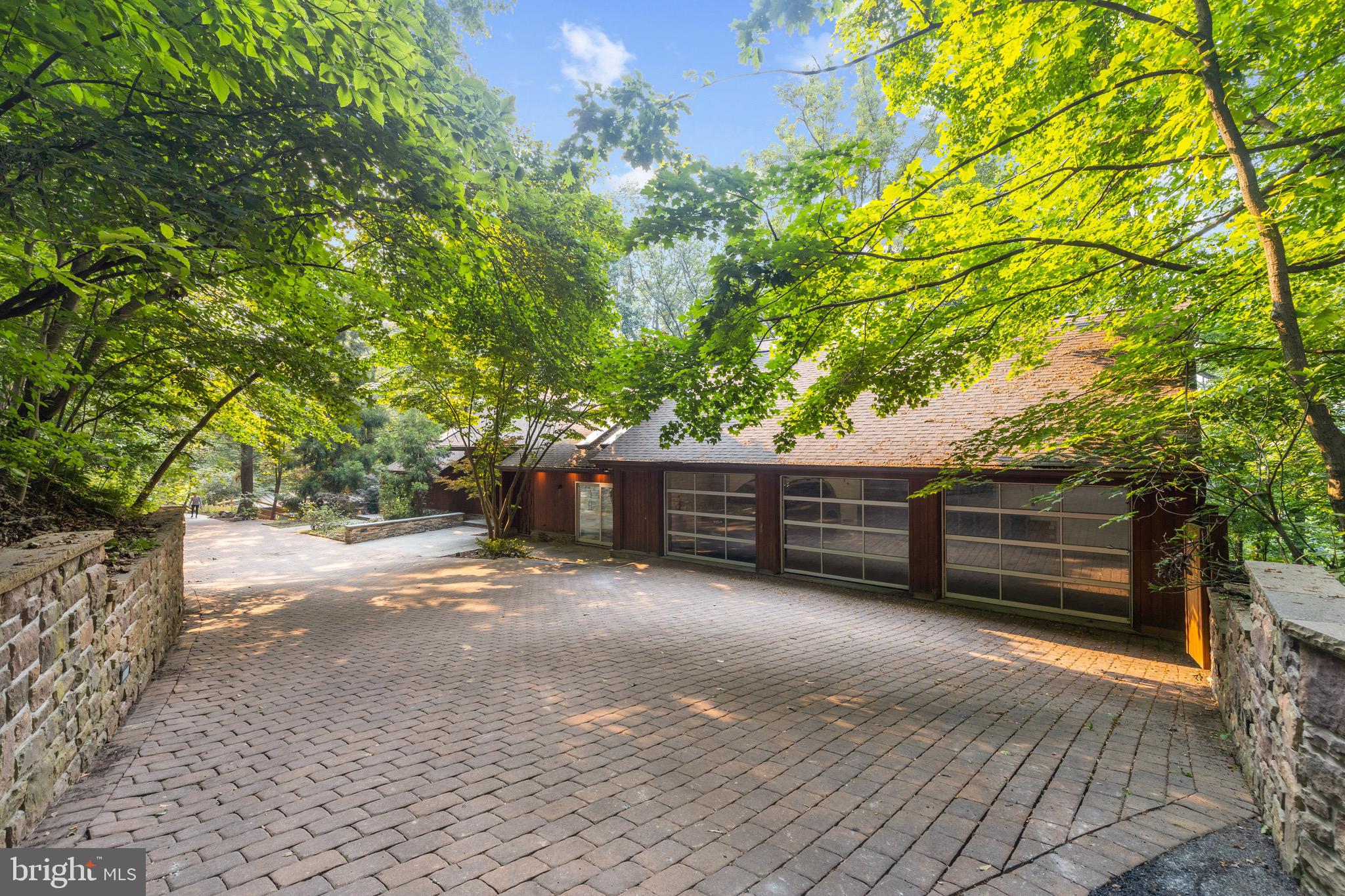 GARDEN VIEW - Residential
