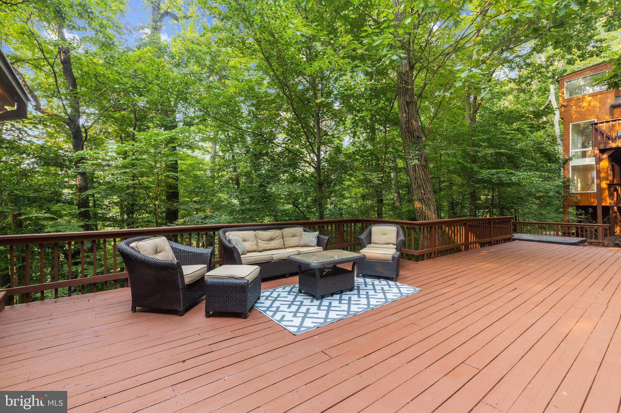 GARDEN VIEW - Residential