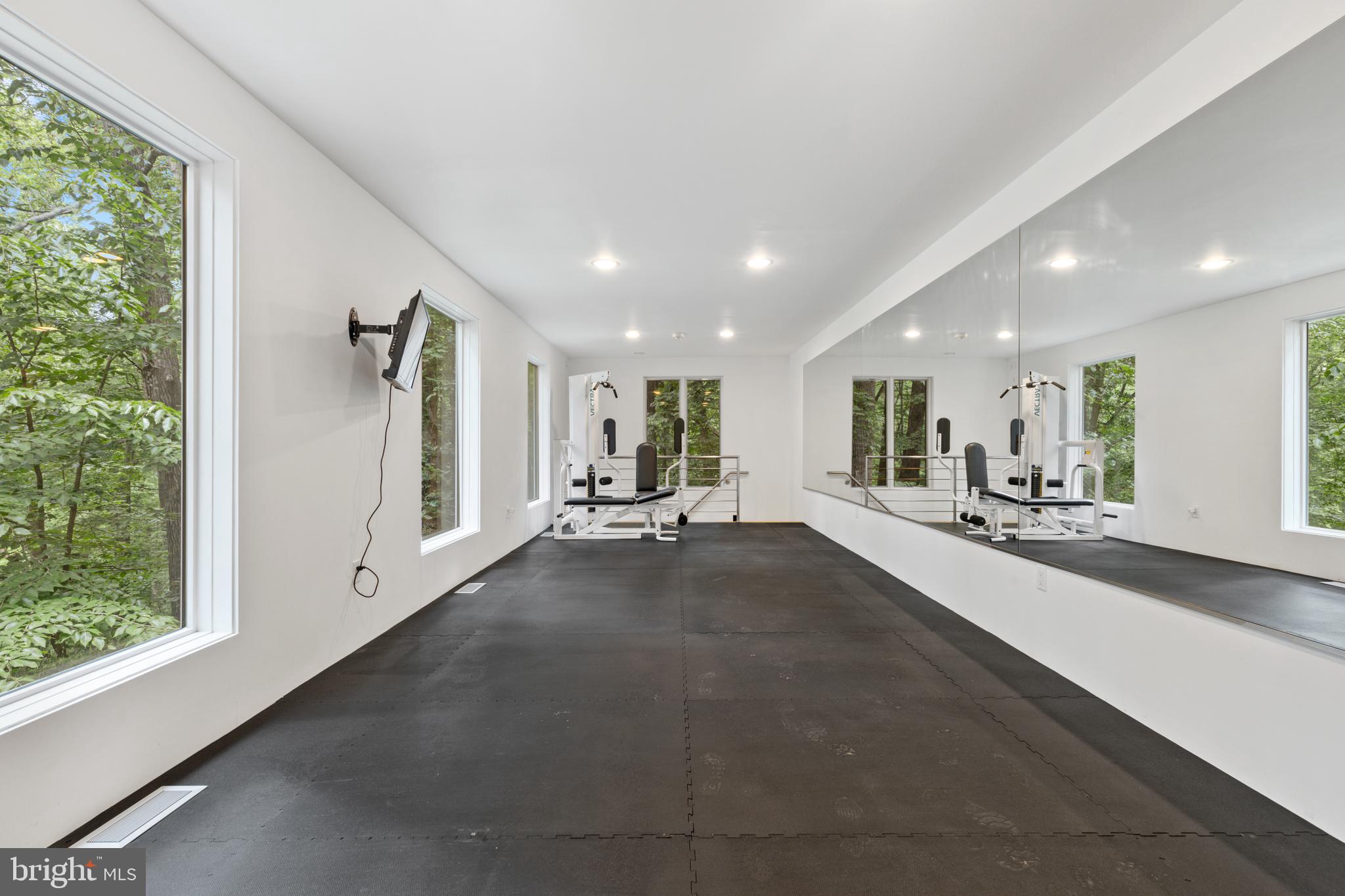 GARDEN VIEW - Residential