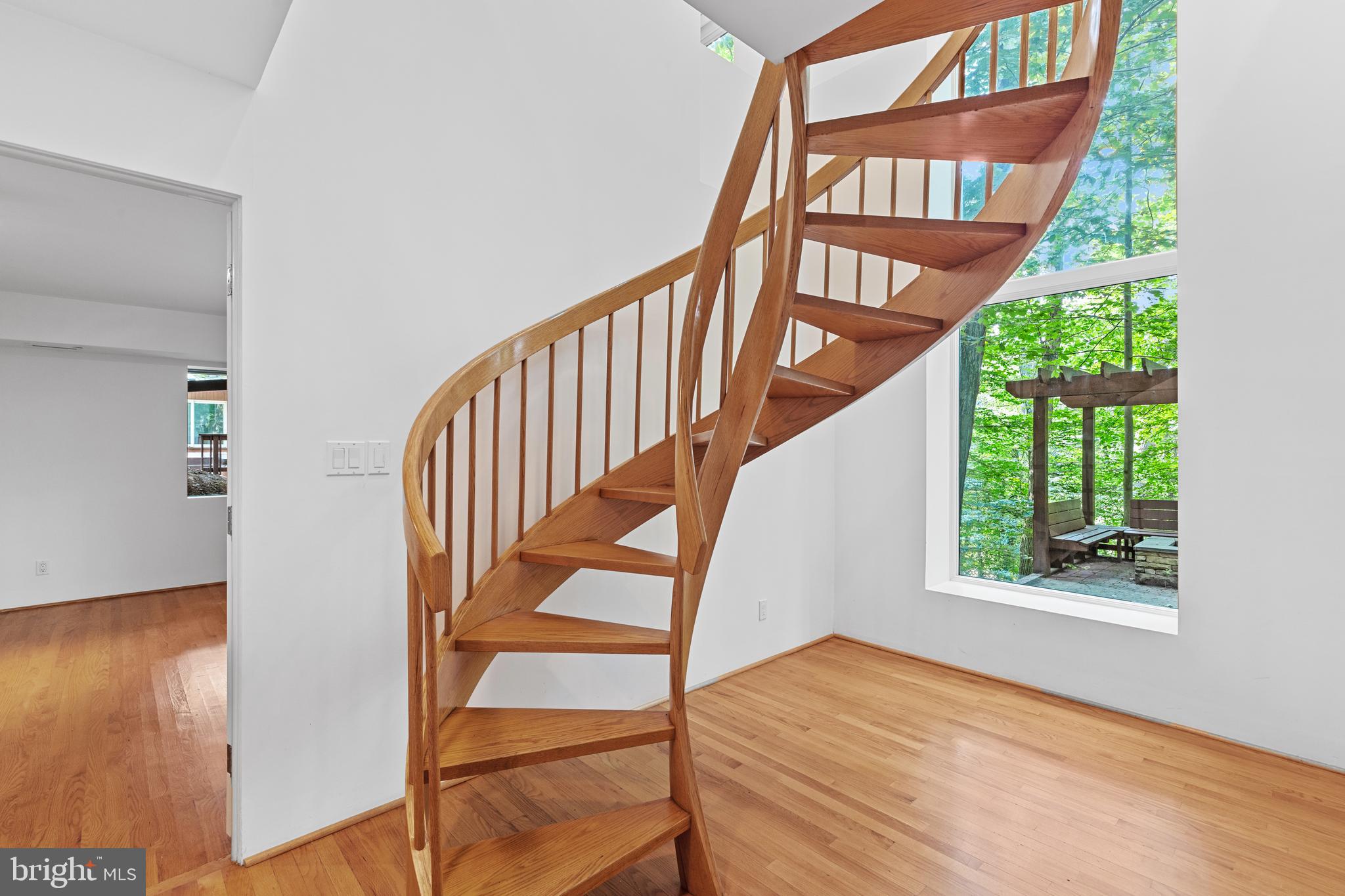 GARDEN VIEW - Residential