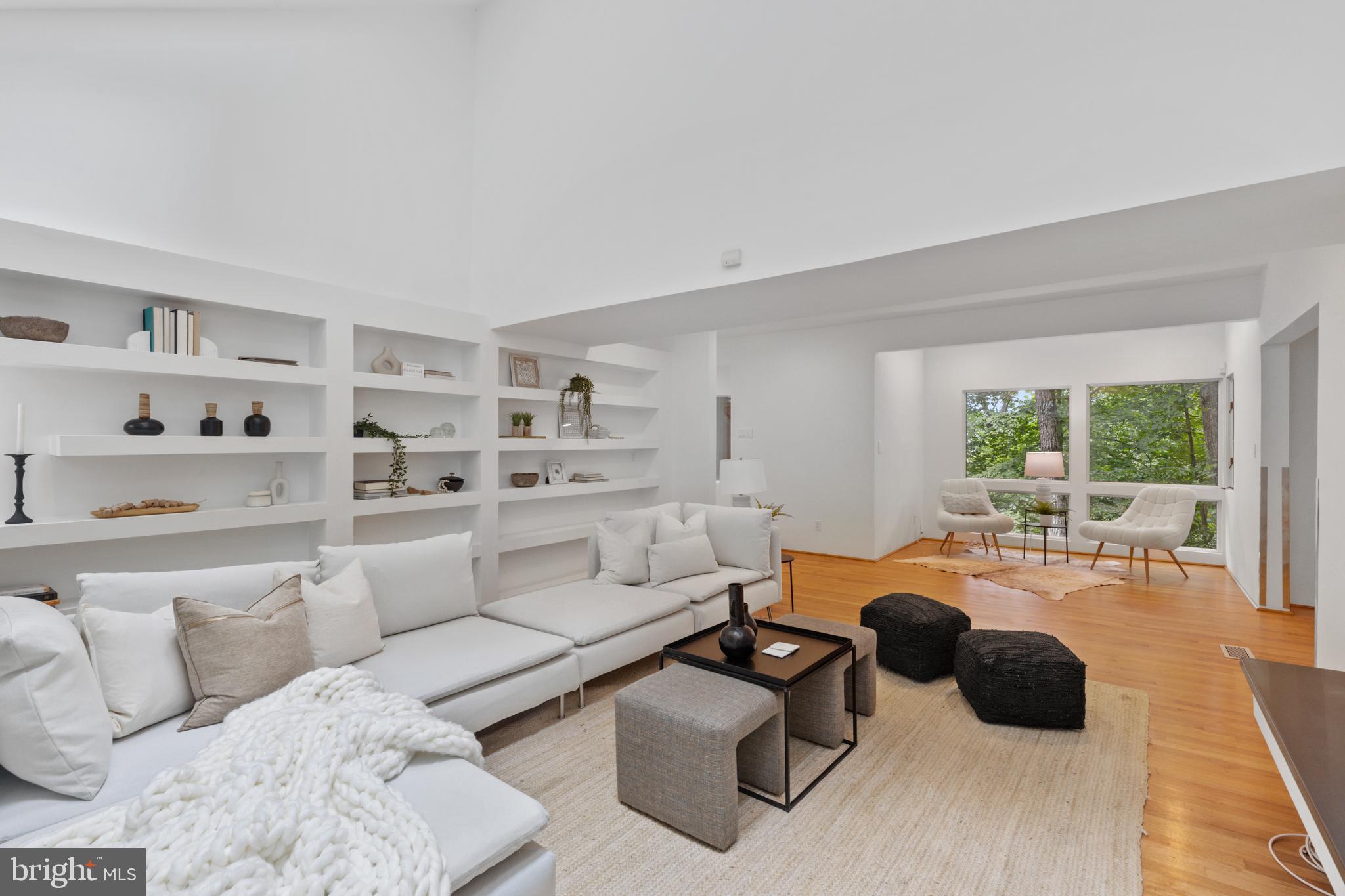 GARDEN VIEW - Residential