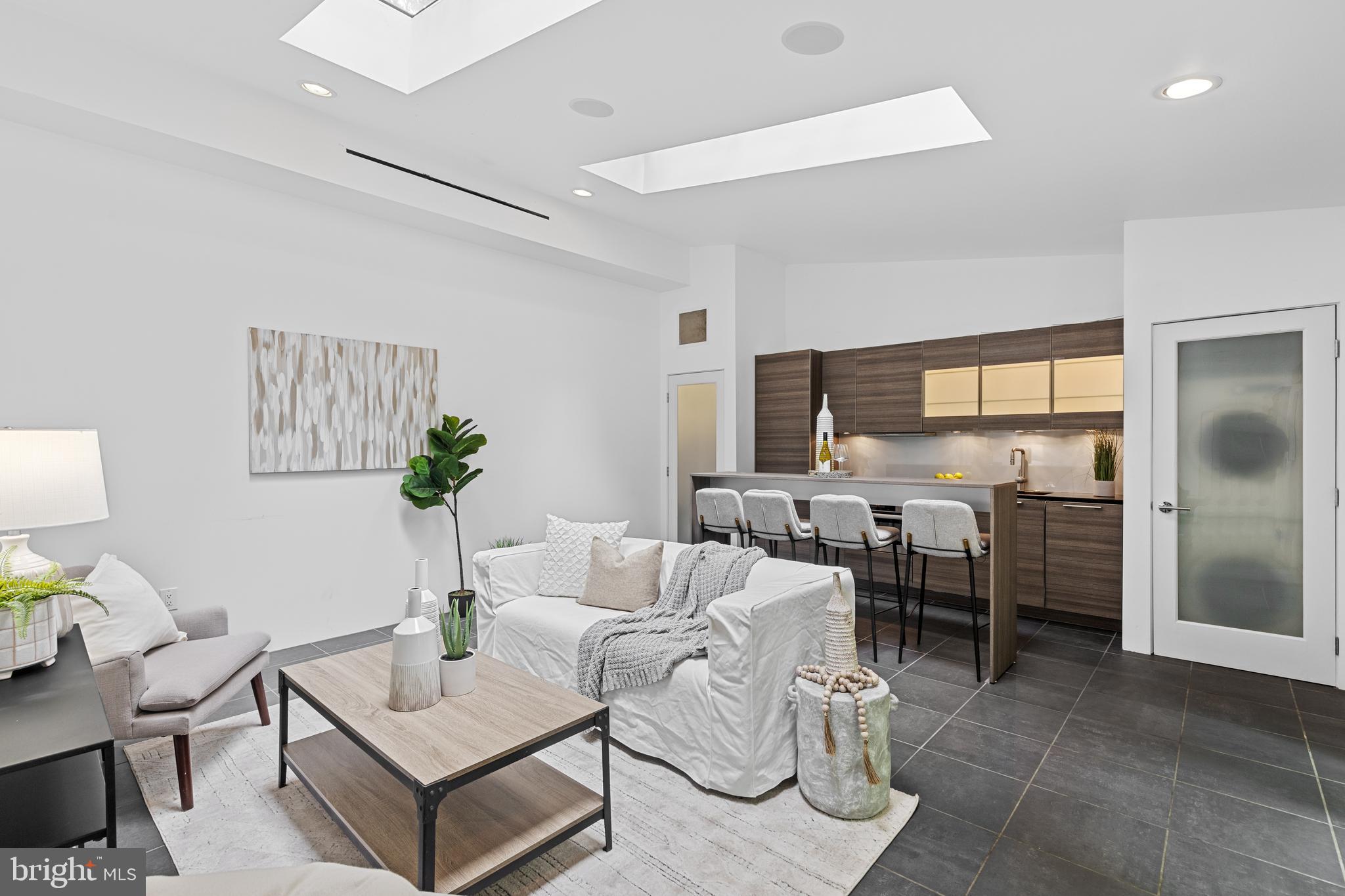 GARDEN VIEW - Residential