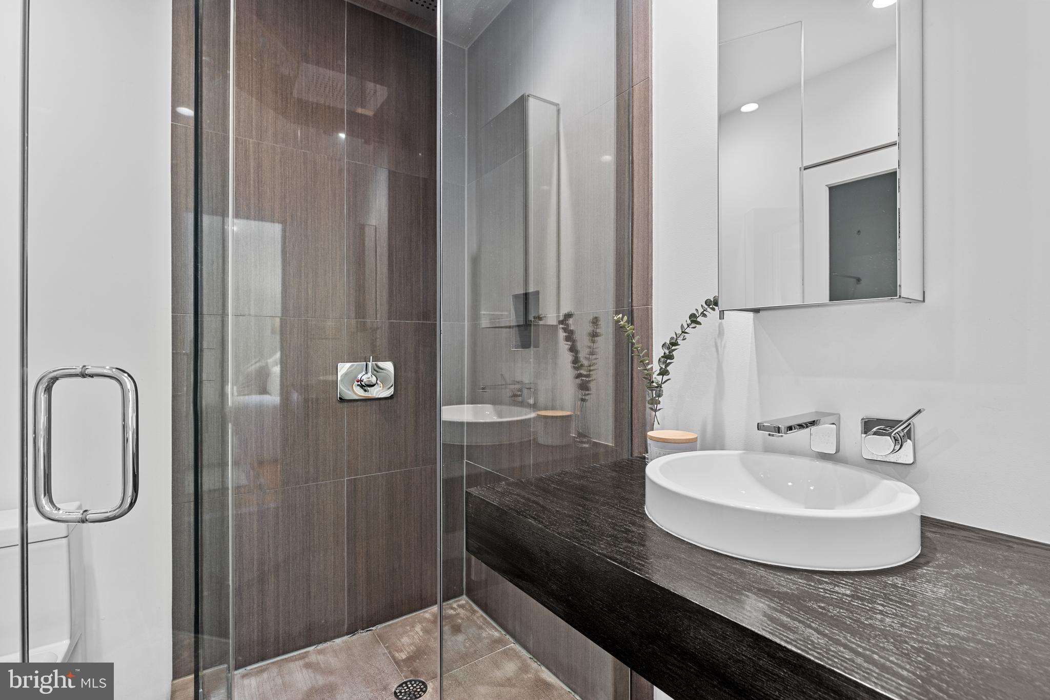 GARDEN VIEW - Residential