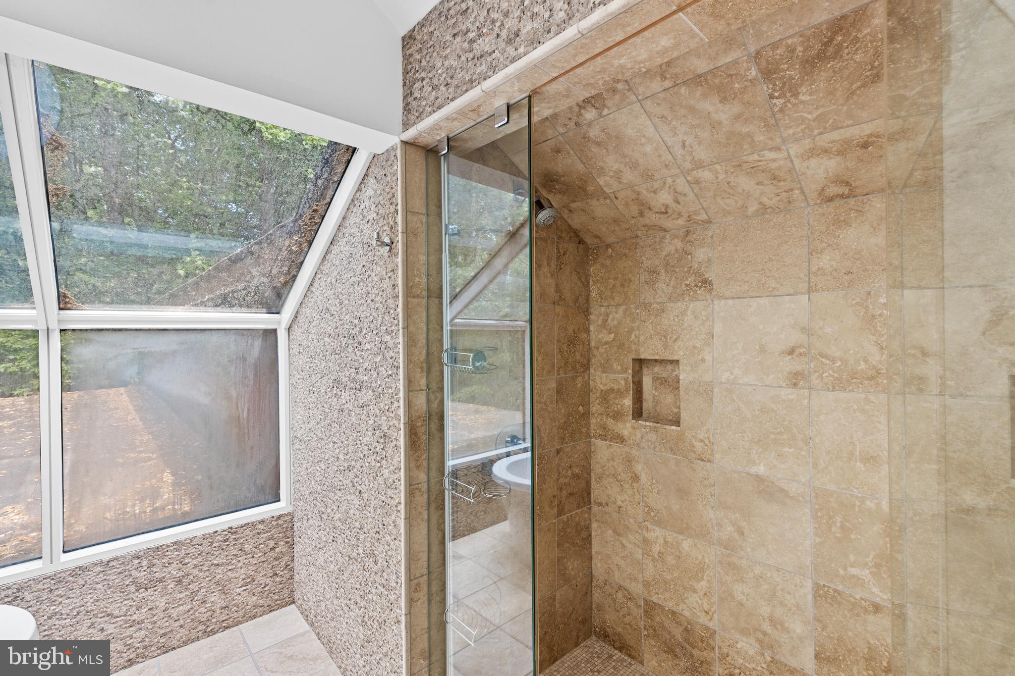 GARDEN VIEW - Residential