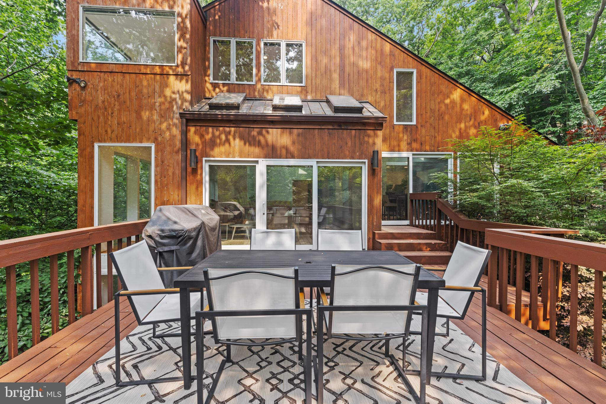 GARDEN VIEW - Residential