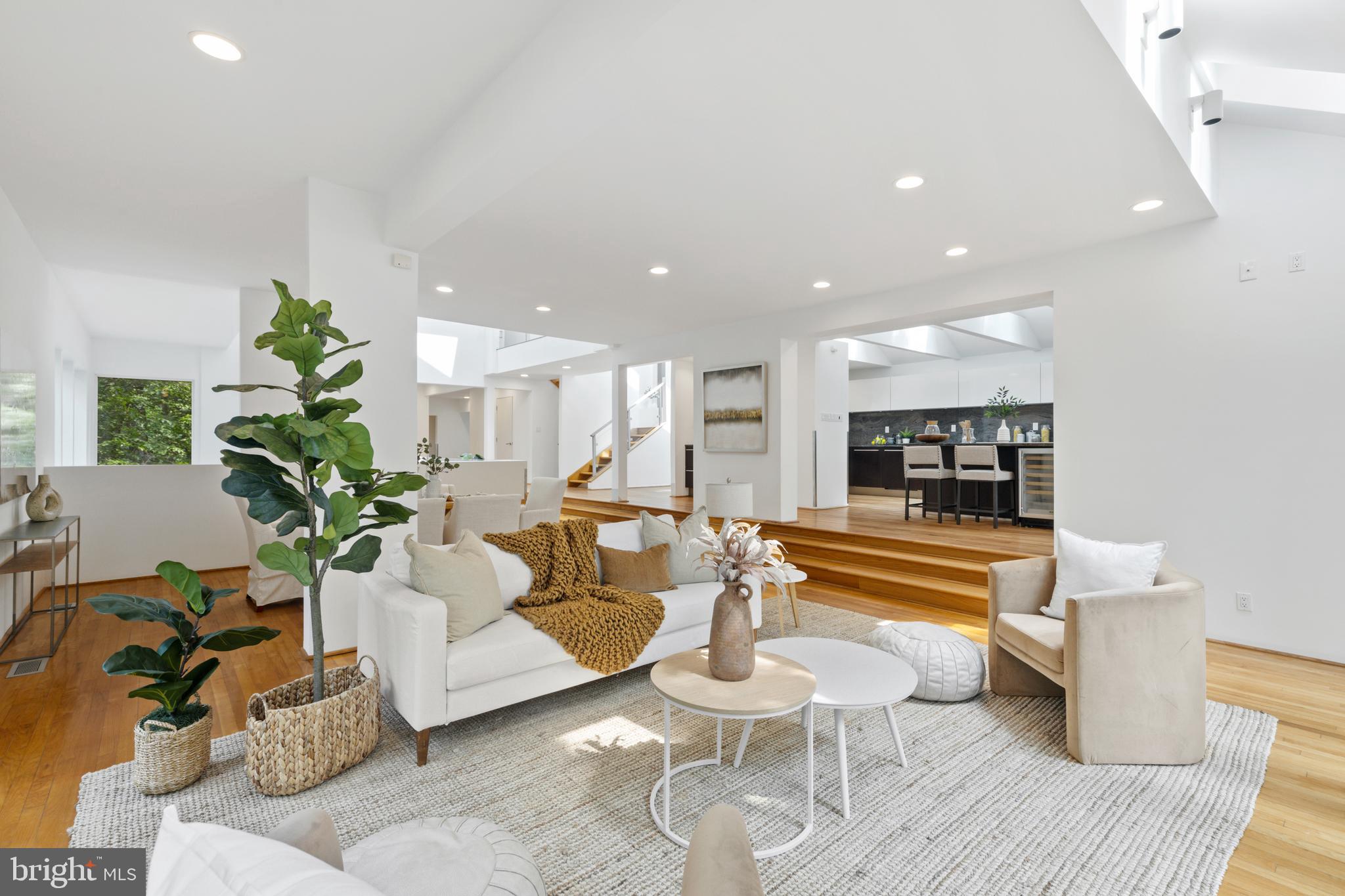 GARDEN VIEW - Residential