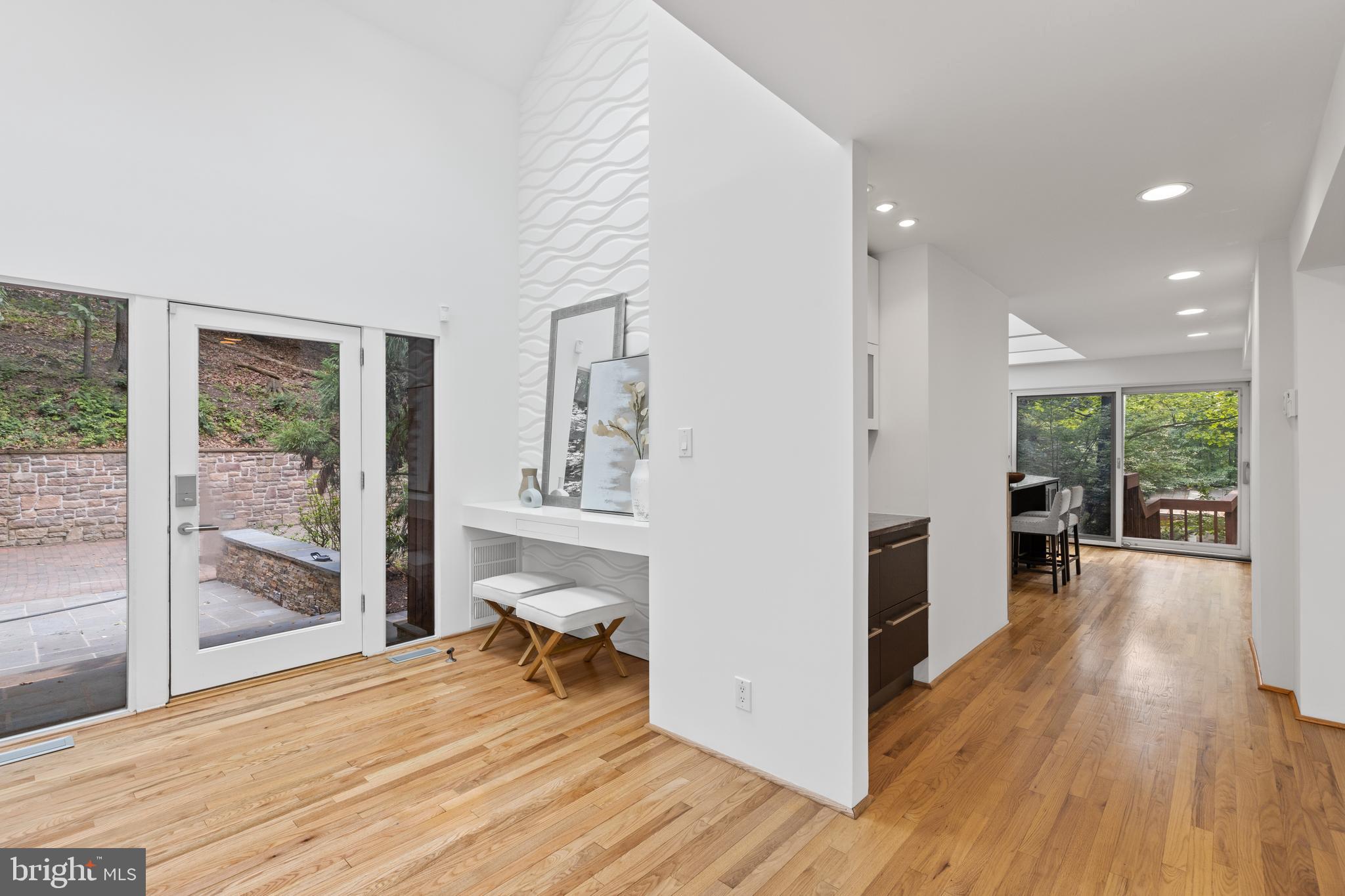 GARDEN VIEW - Residential