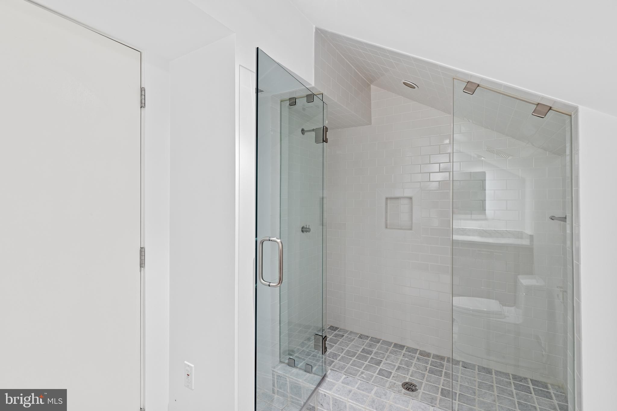 GARDEN VIEW - Residential