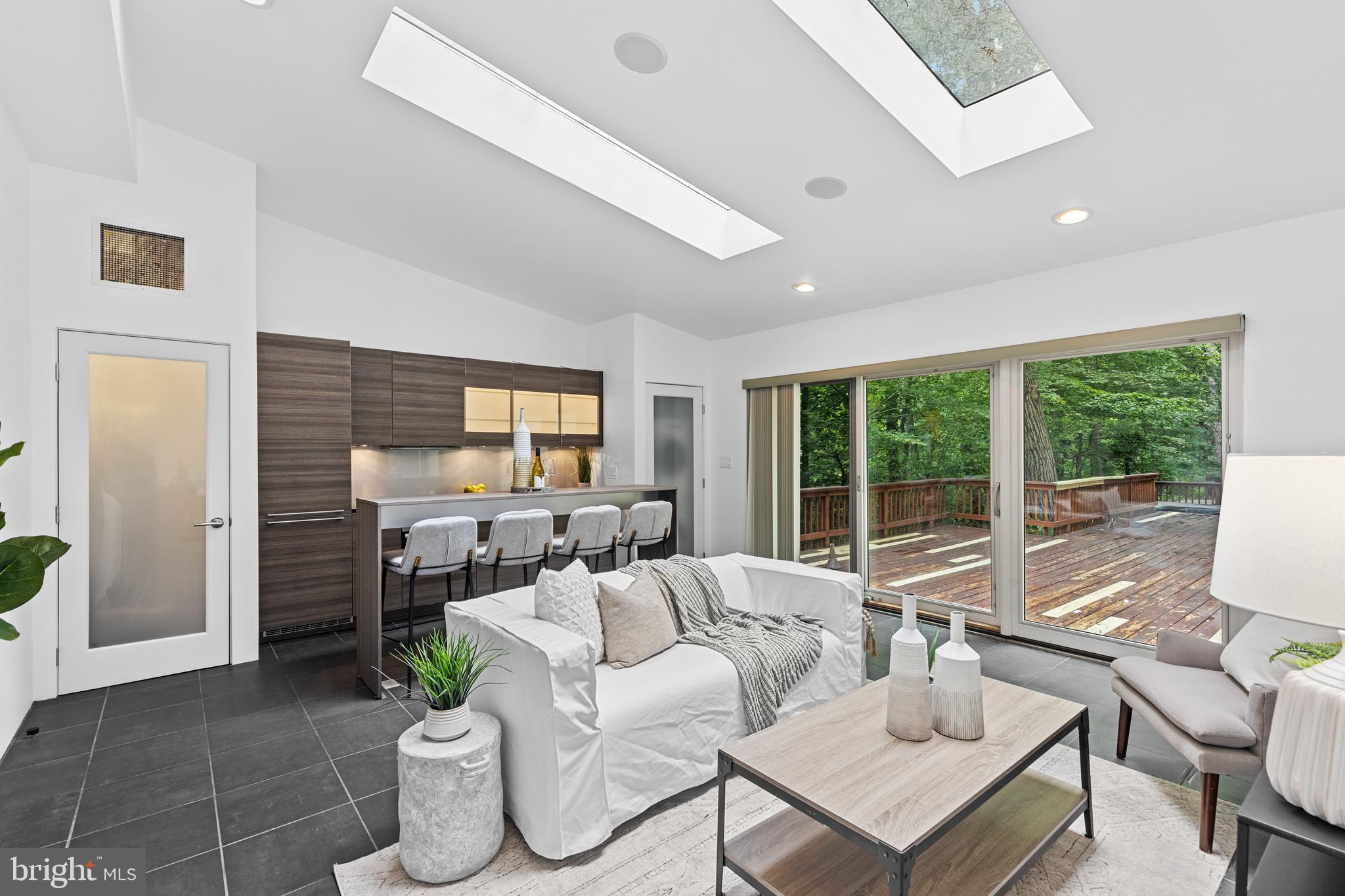 GARDEN VIEW - Residential