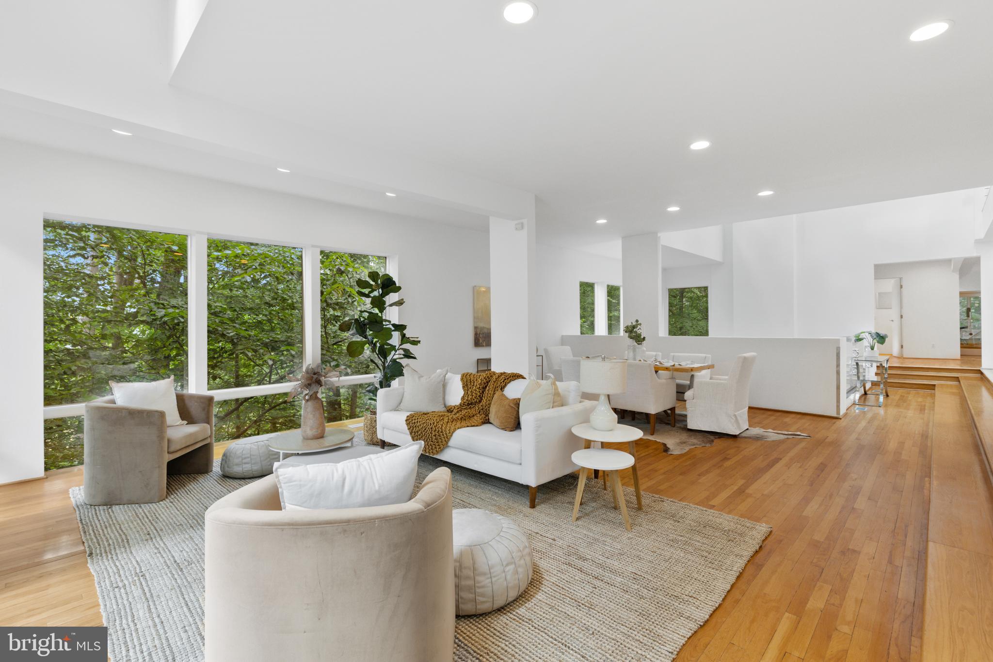 GARDEN VIEW - Residential