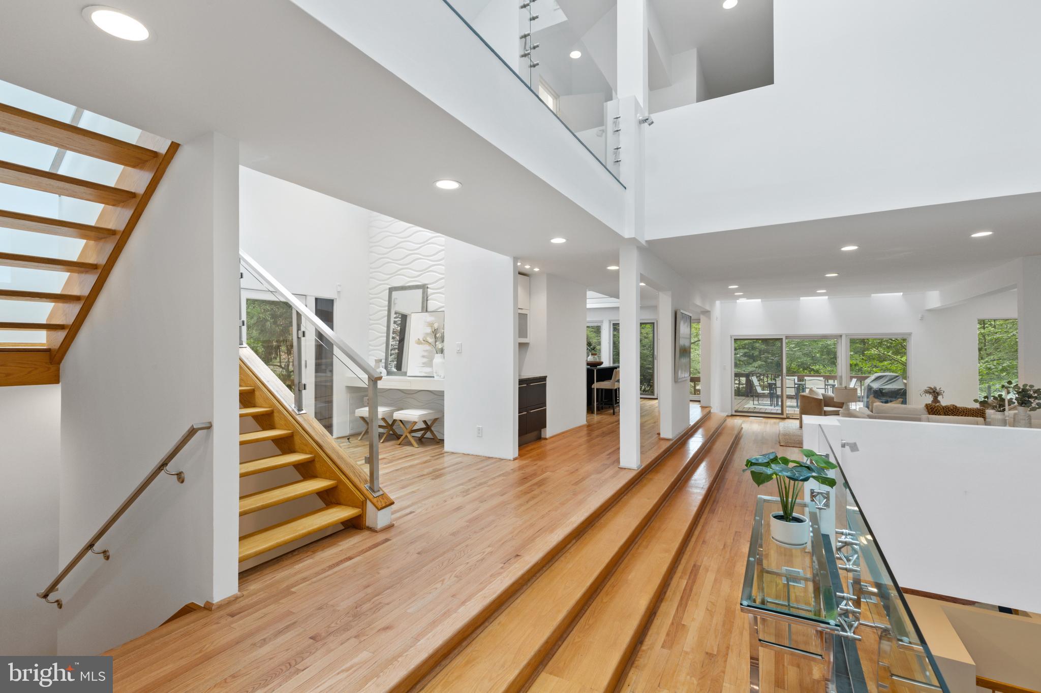 GARDEN VIEW - Residential